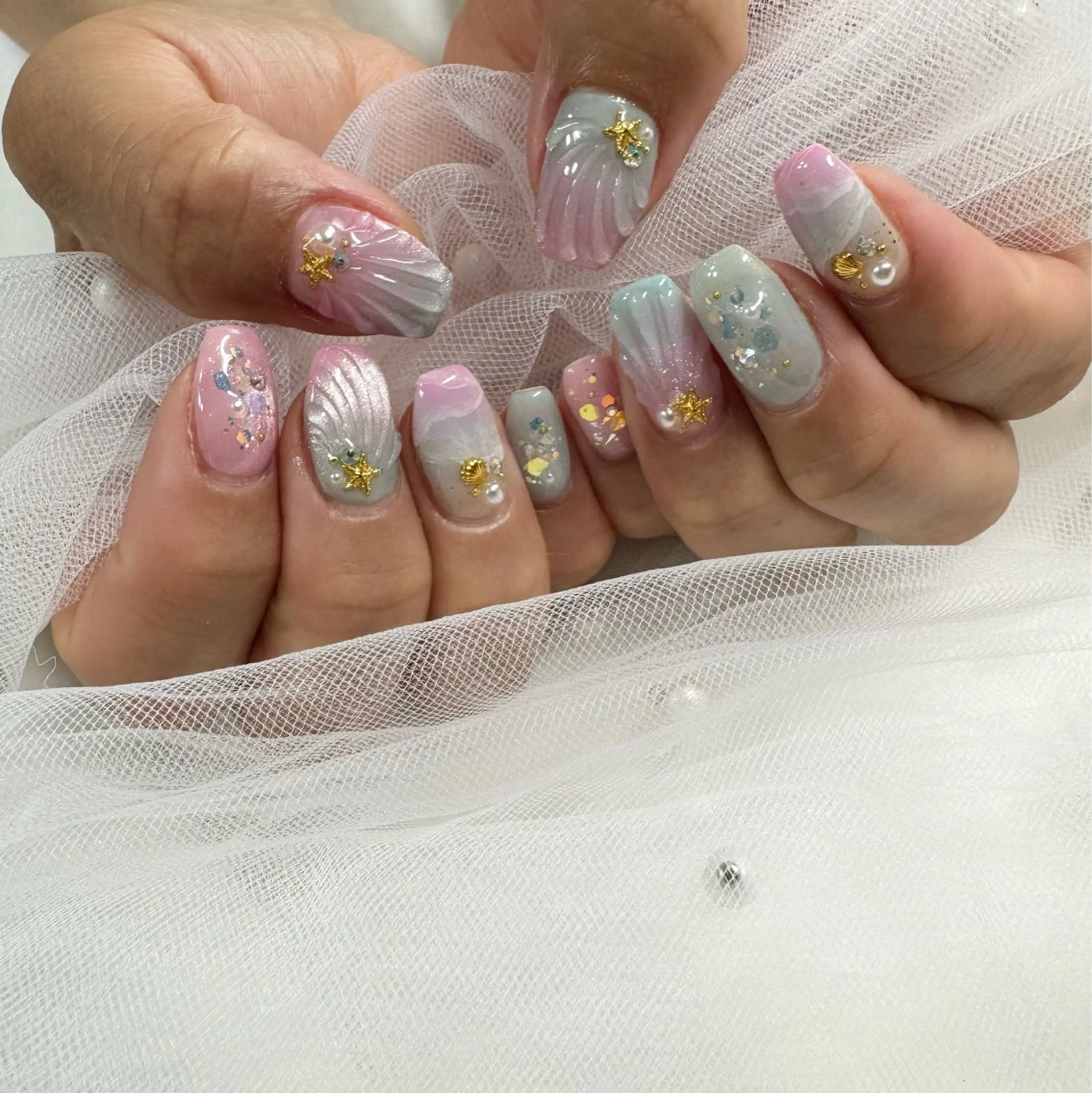 ネイル ジェルネイル 東 千夏のネイルデザイン