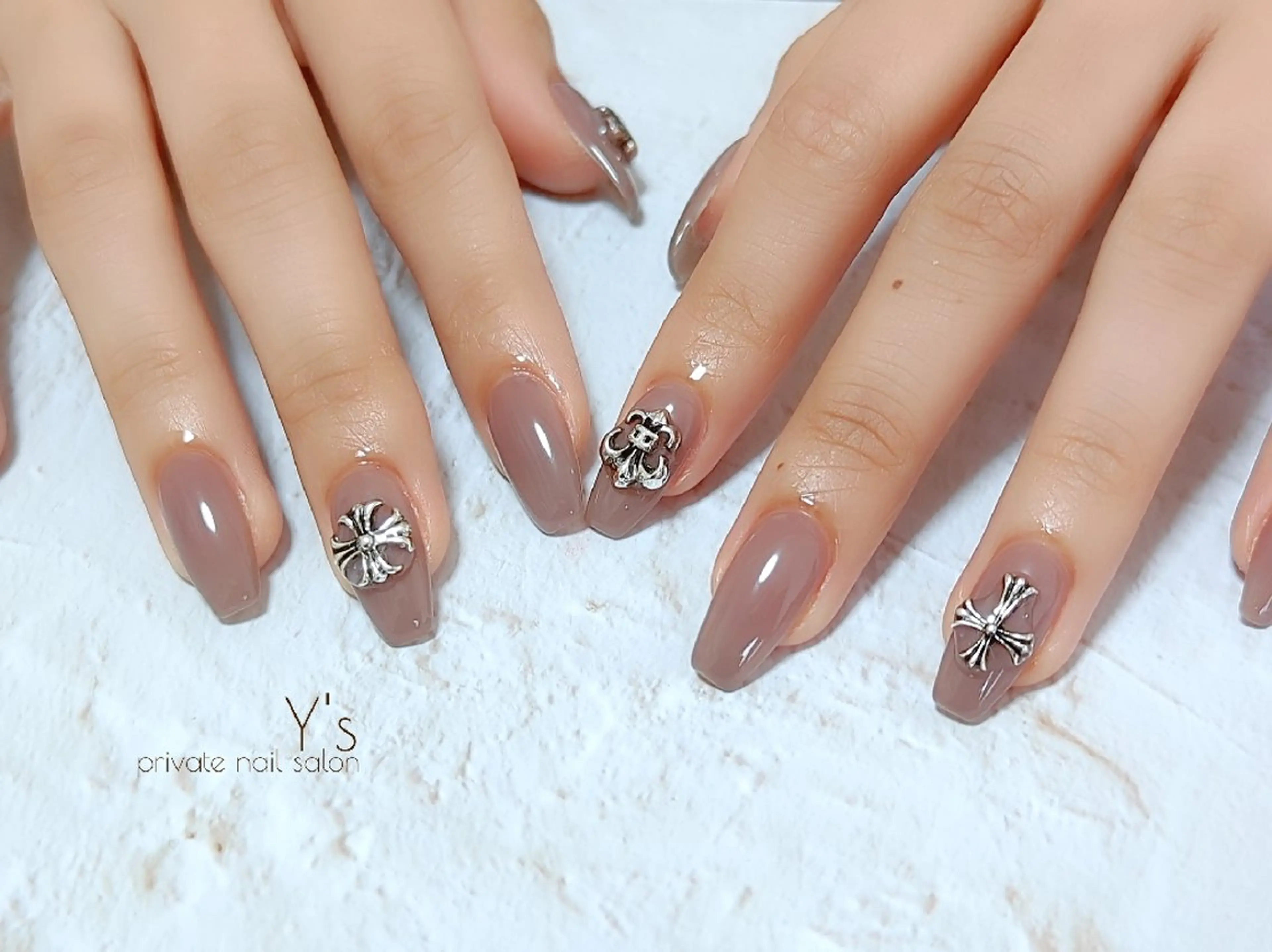 ネイル YUMI NAGAI  のネイルデザイン