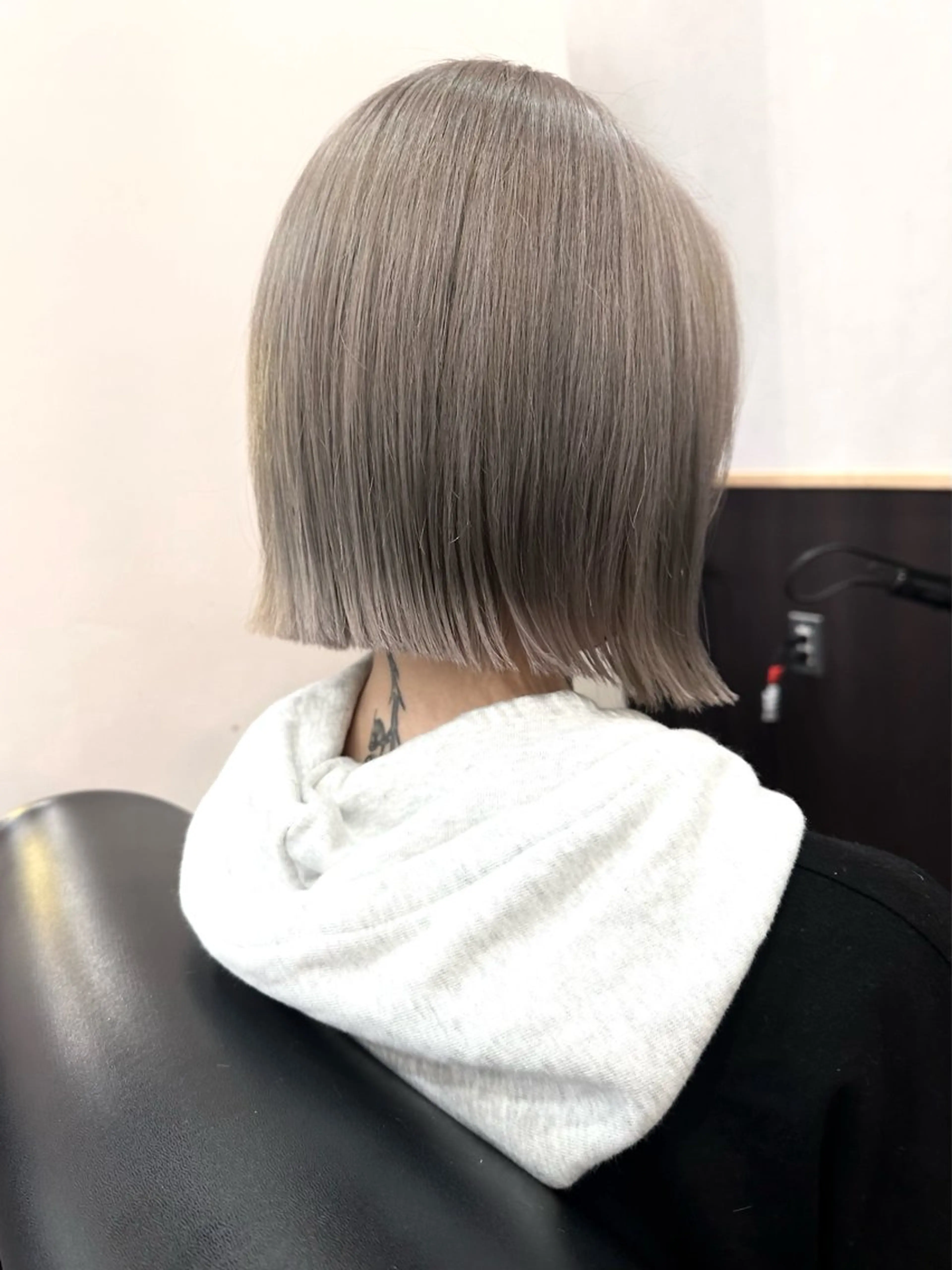 ショート ヘアカラー 💖透明感カラー HAYATO💖のヘアスタイル