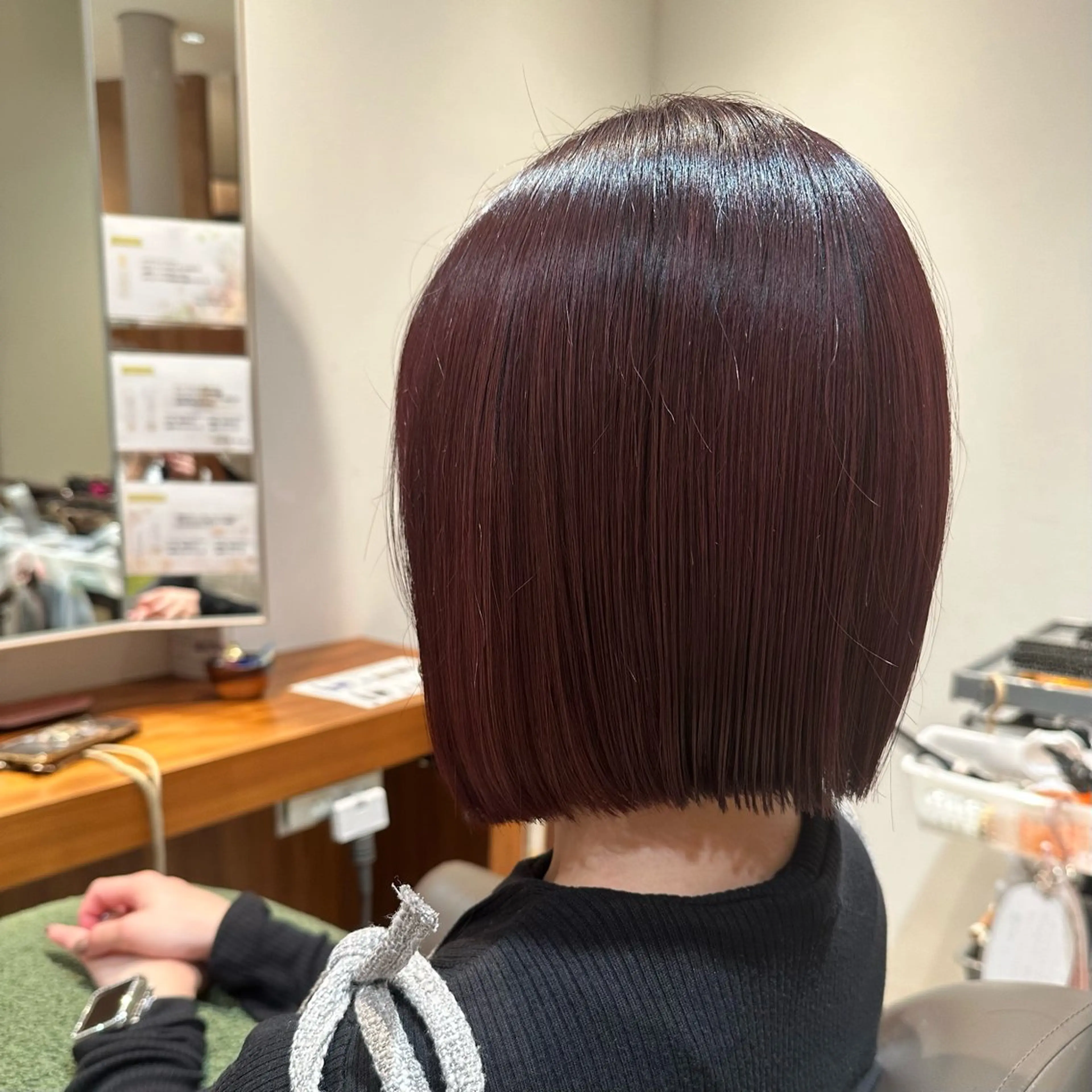 カラー 中山 紗希のヘアスタイル