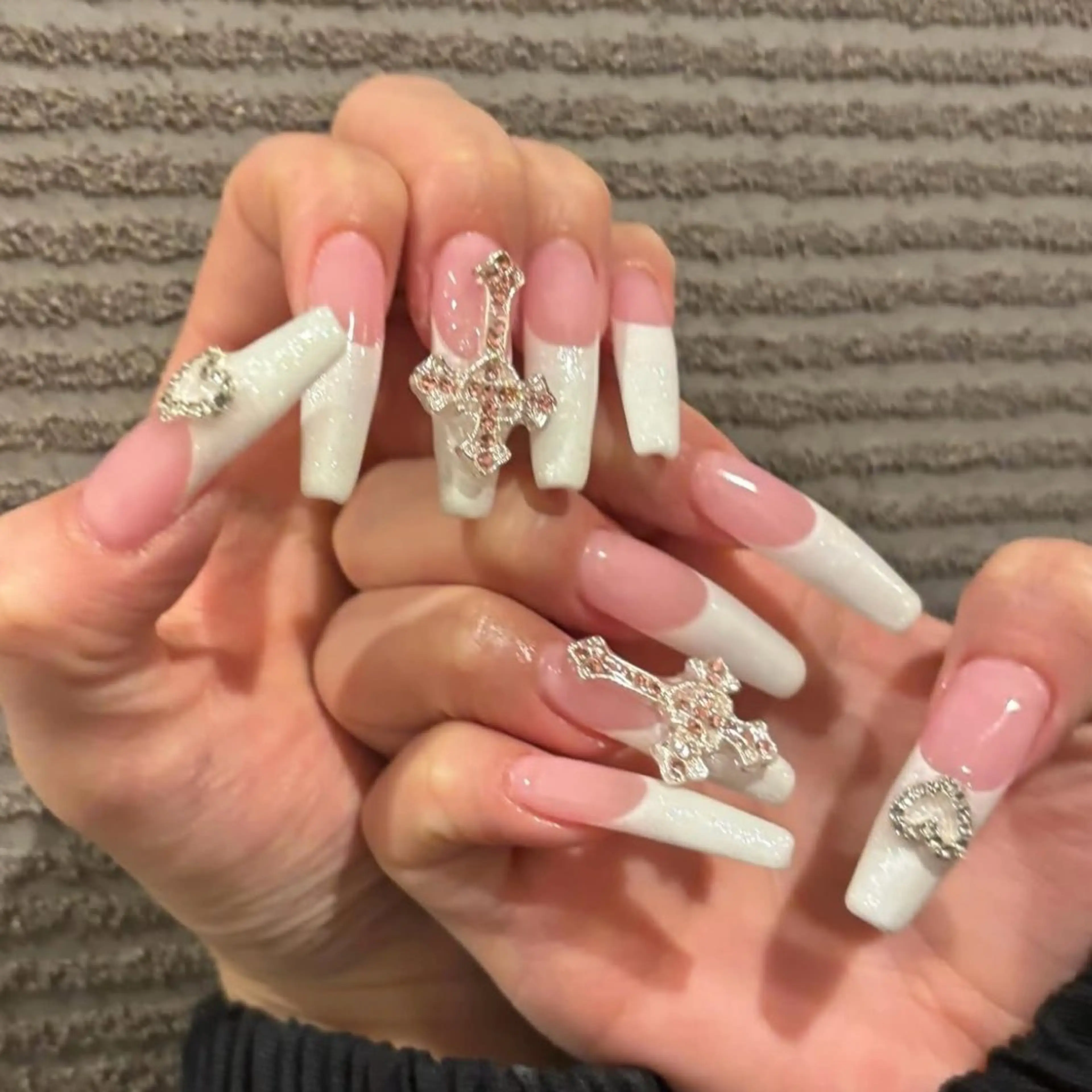 ネイル ハンドネイル BERA NAILSのネイルデザイン