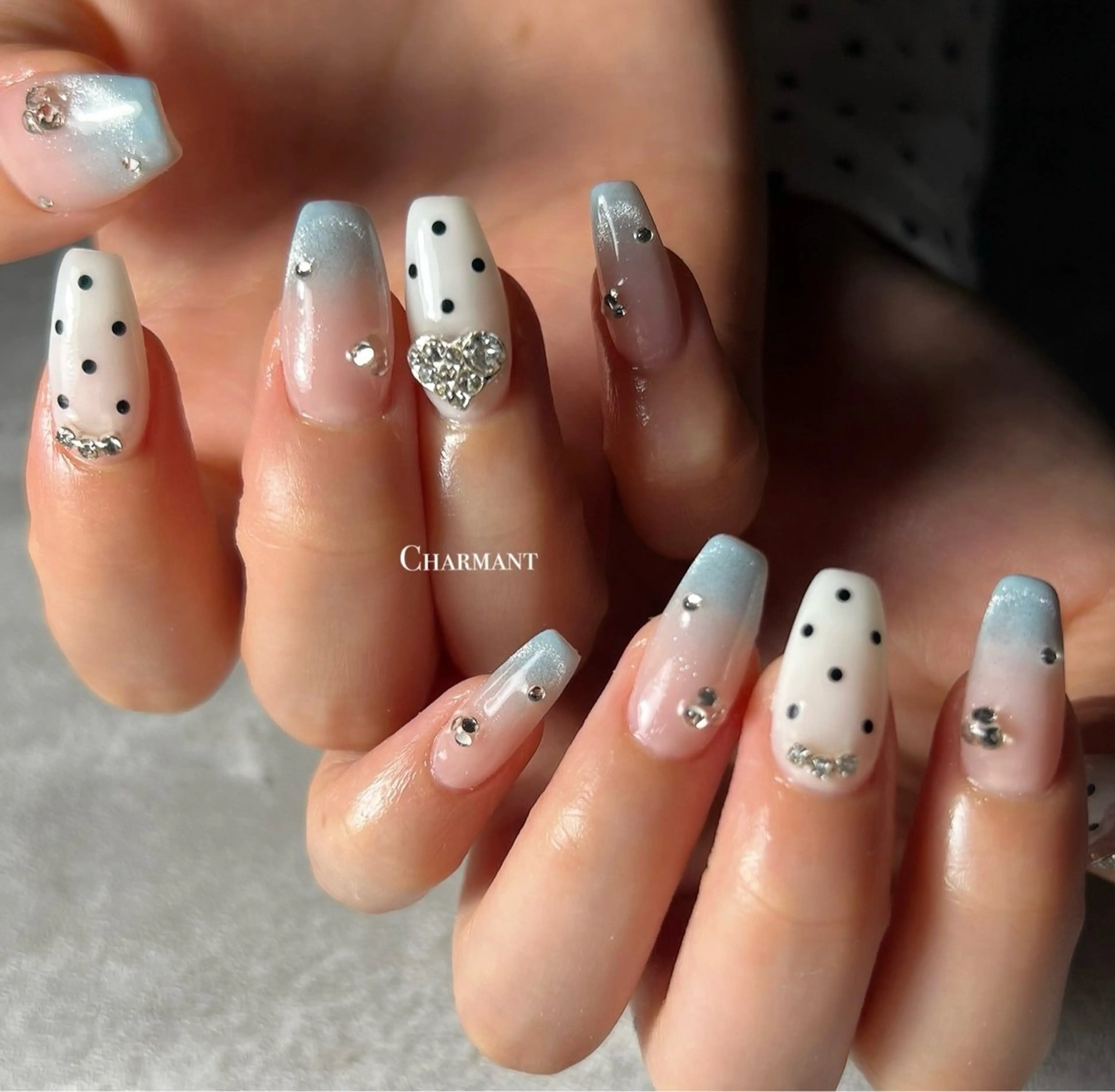 ネイル ハンドネイル Minako 【Charmant】のネイルデザイン