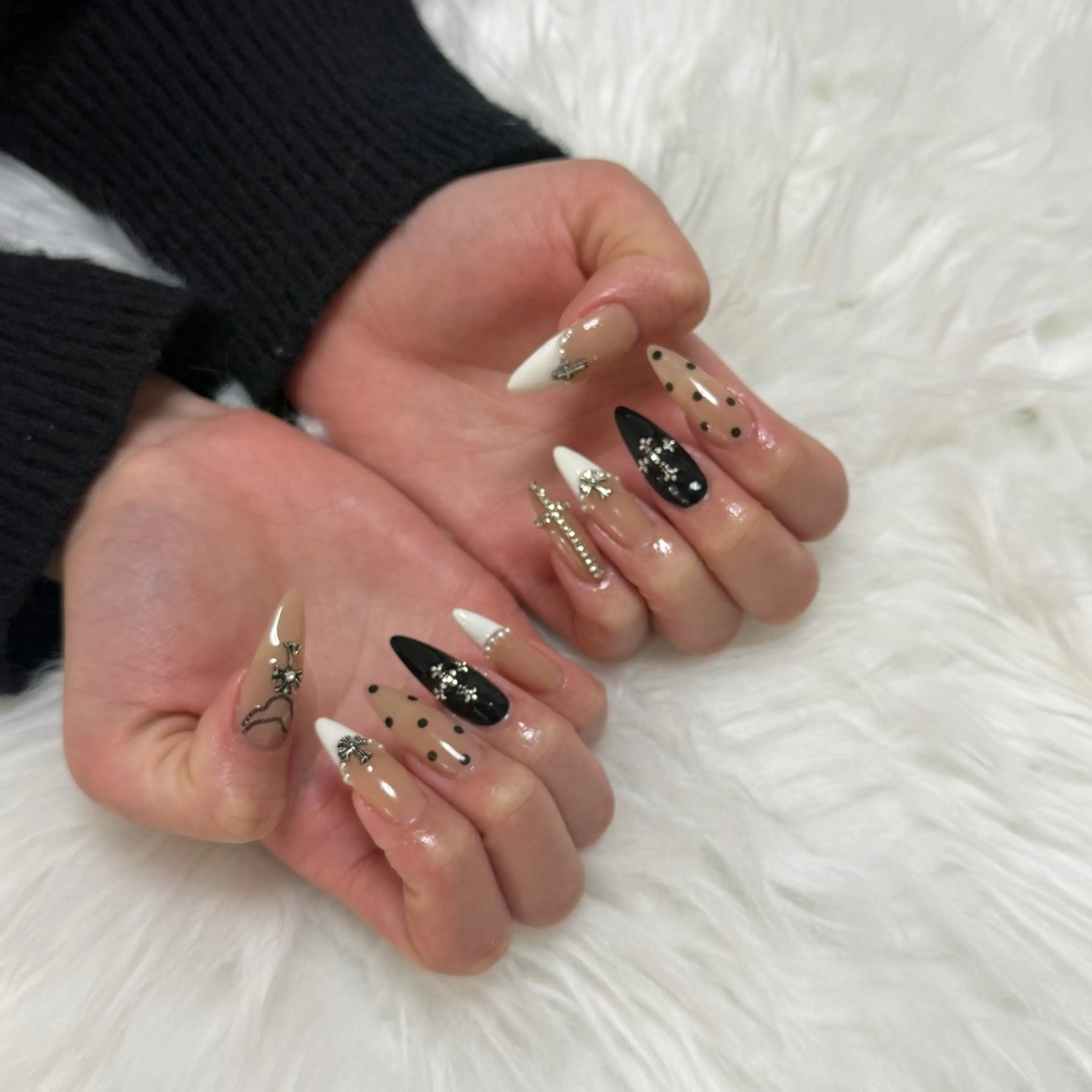 ネイル ハンドネイル BERA NAILSのネイルデザイン