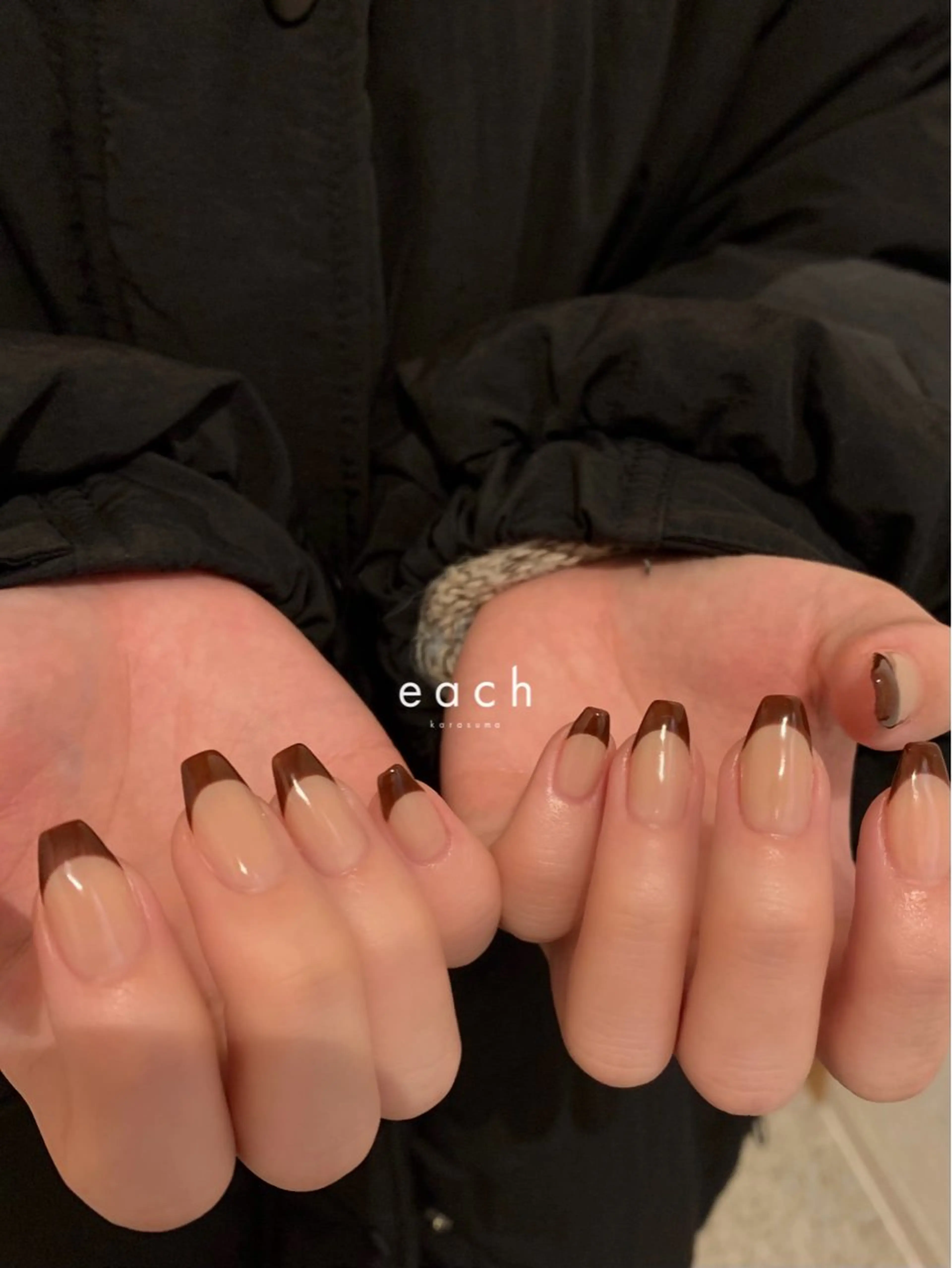 ネイル ブラウン each Hibikiのネイルデザイン