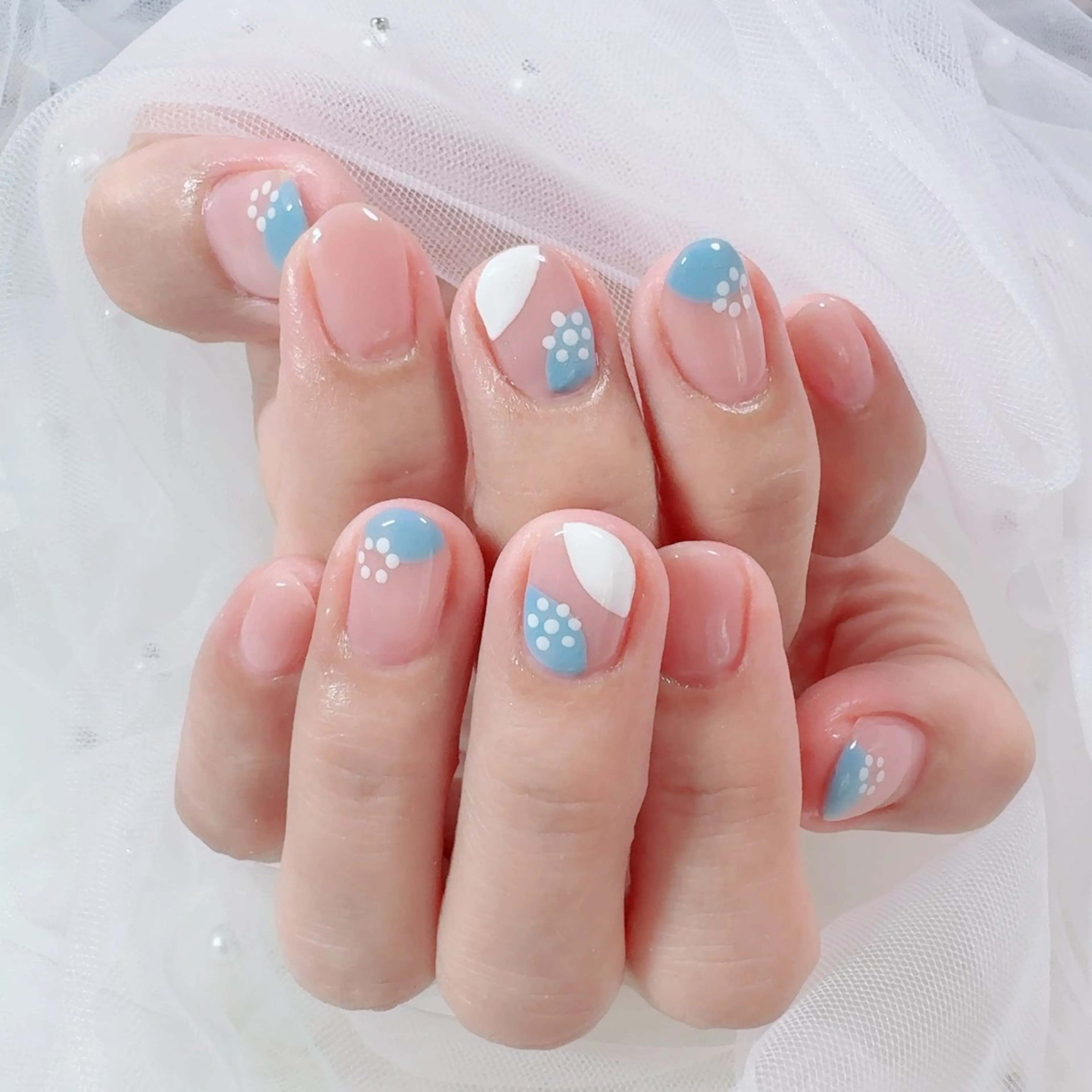 ネイル ショートネイル マジョリカ ブルーのネイルデザイン