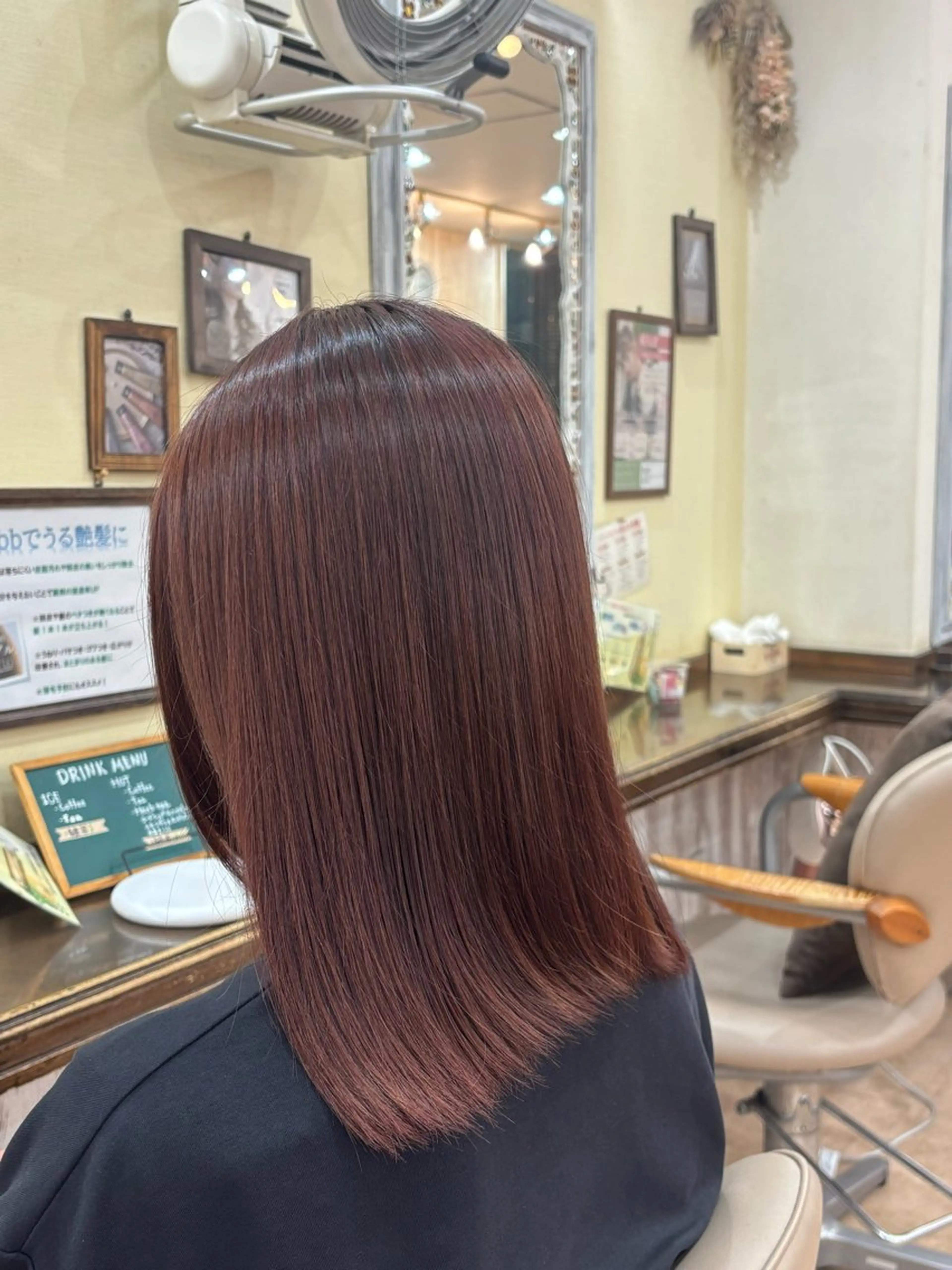 カラー 土井 萌花のヘアスタイル