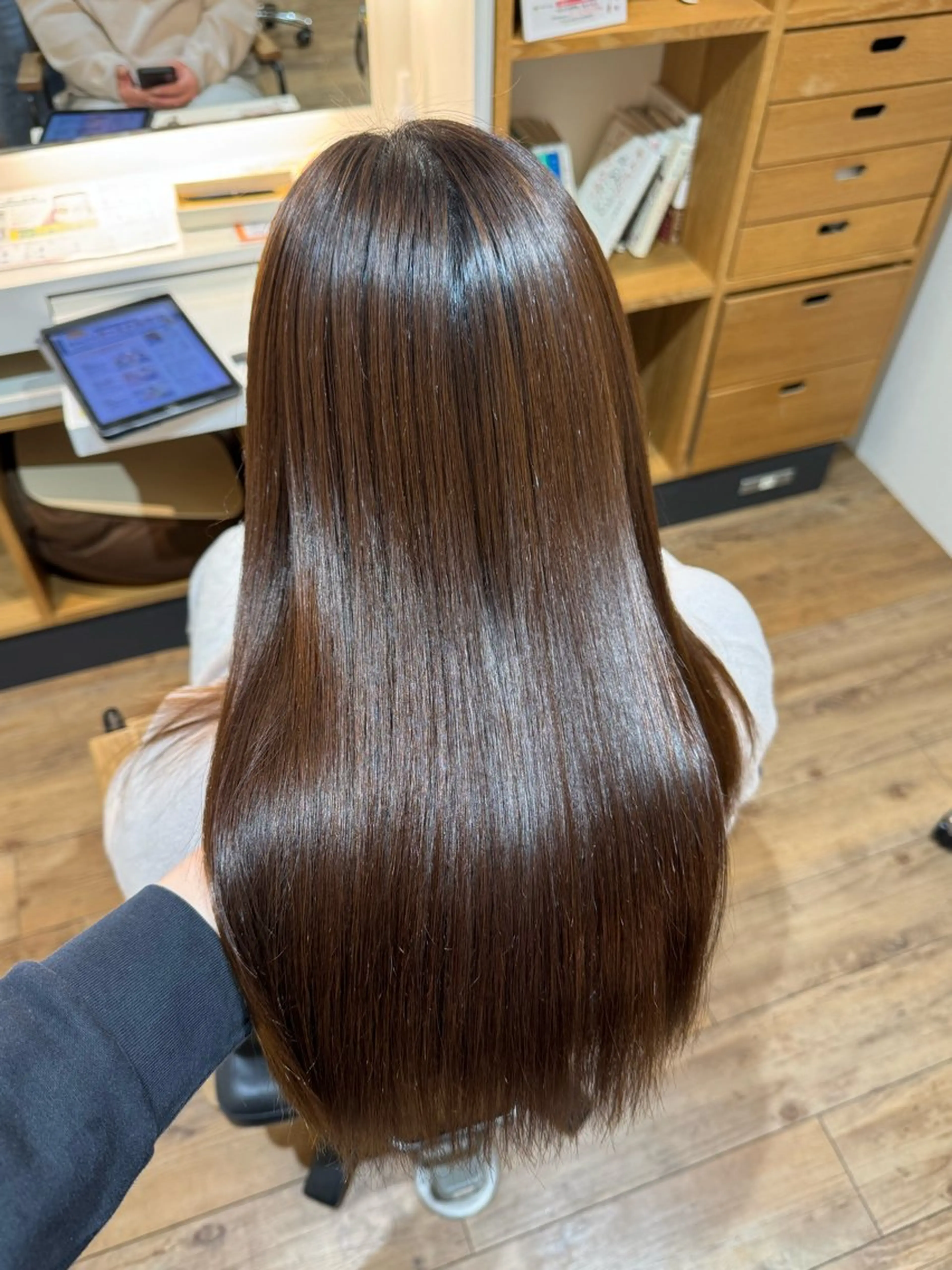 セミロング カット 縮毛矯正 トリートメント 美髪/髪質改善 川口凌弥のヘアスタイル