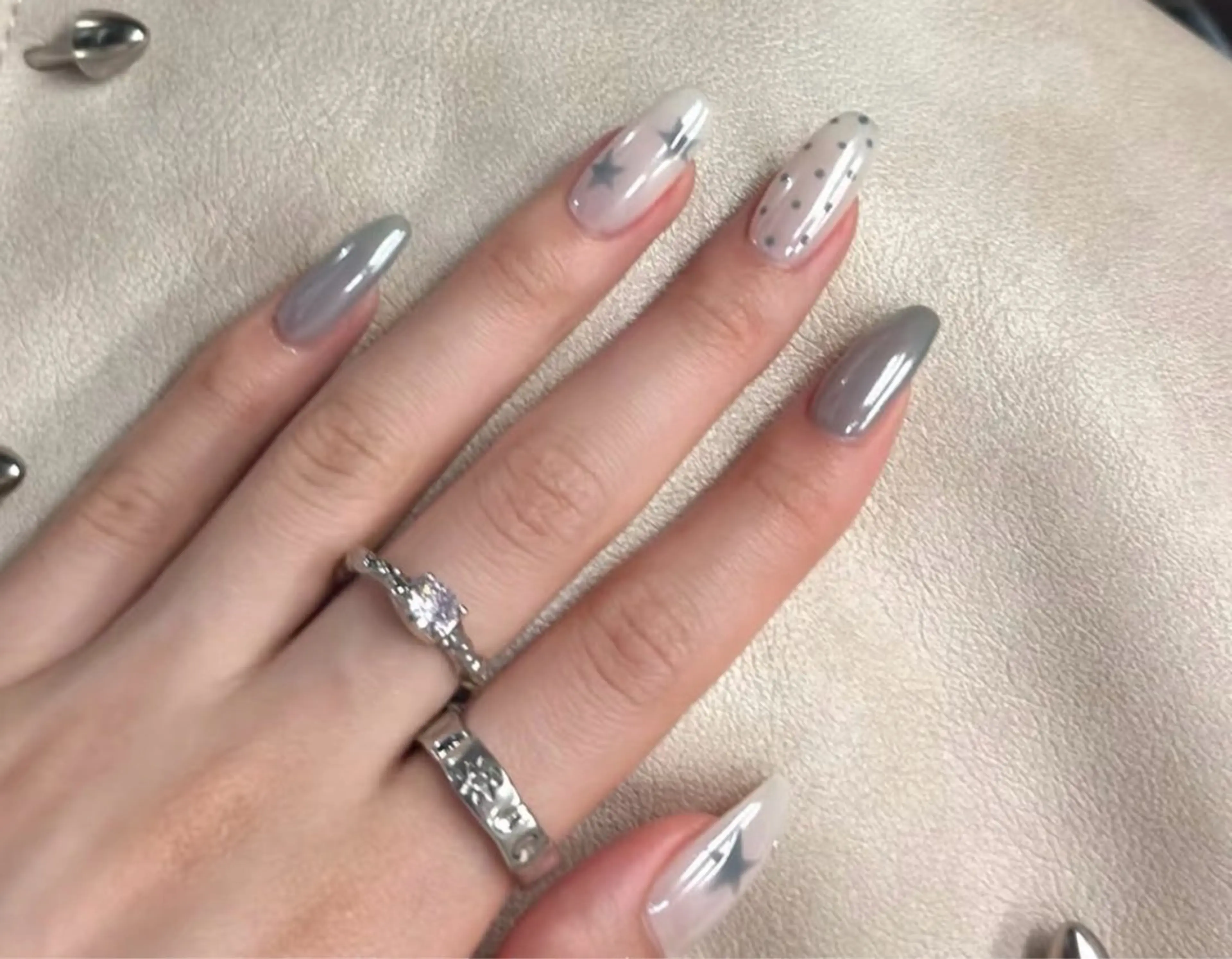 ネイル THE ONE 鈴木のネイルデザイン