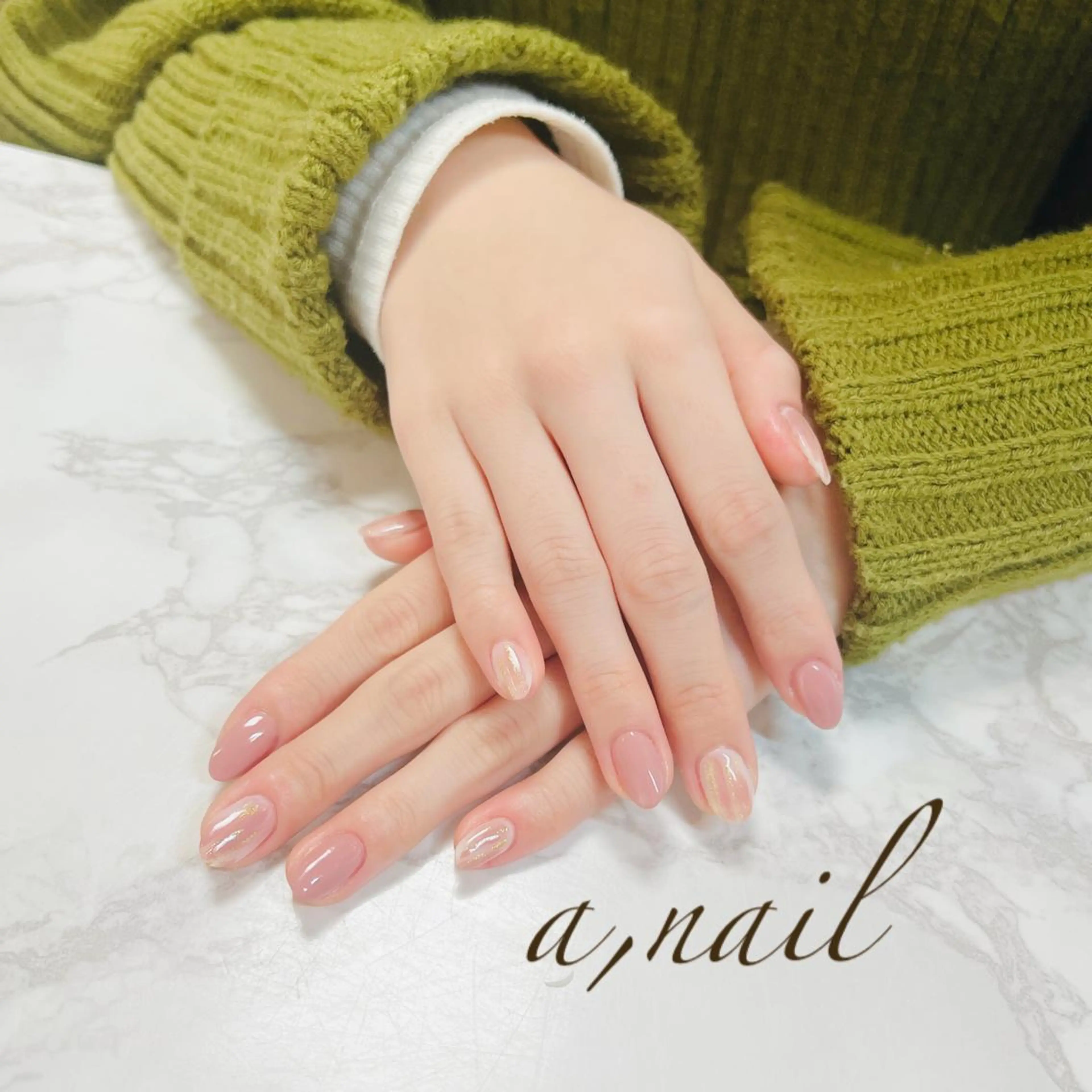 ネイル フットネイル ジェルネイル グラデーション キラキラネイル ニュアンスネイル ハンドネイル ネイルサロン エーネイルのネイルデザイン