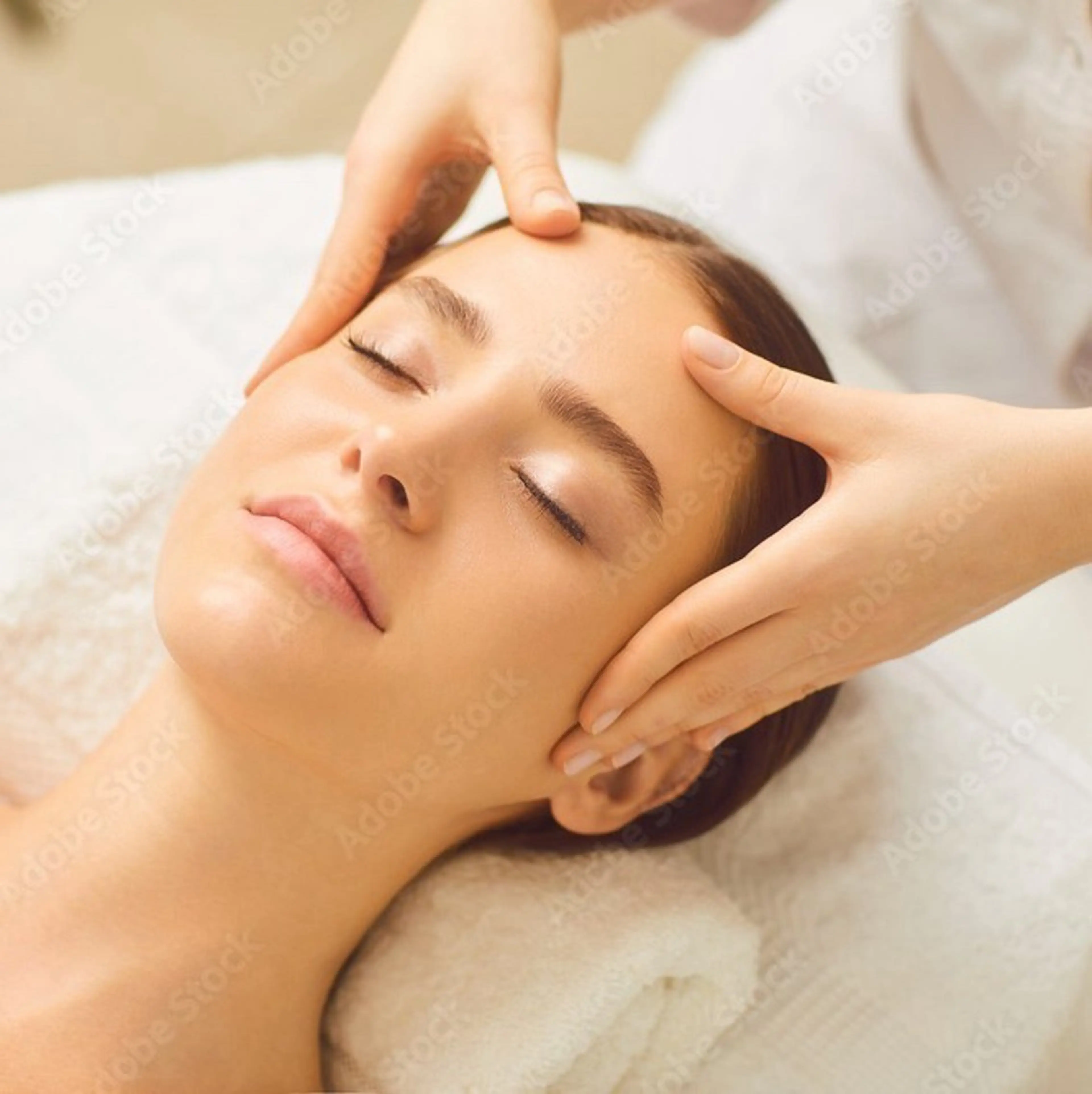 Rococo by moe所属・Rococo by moeのネイルデザイン