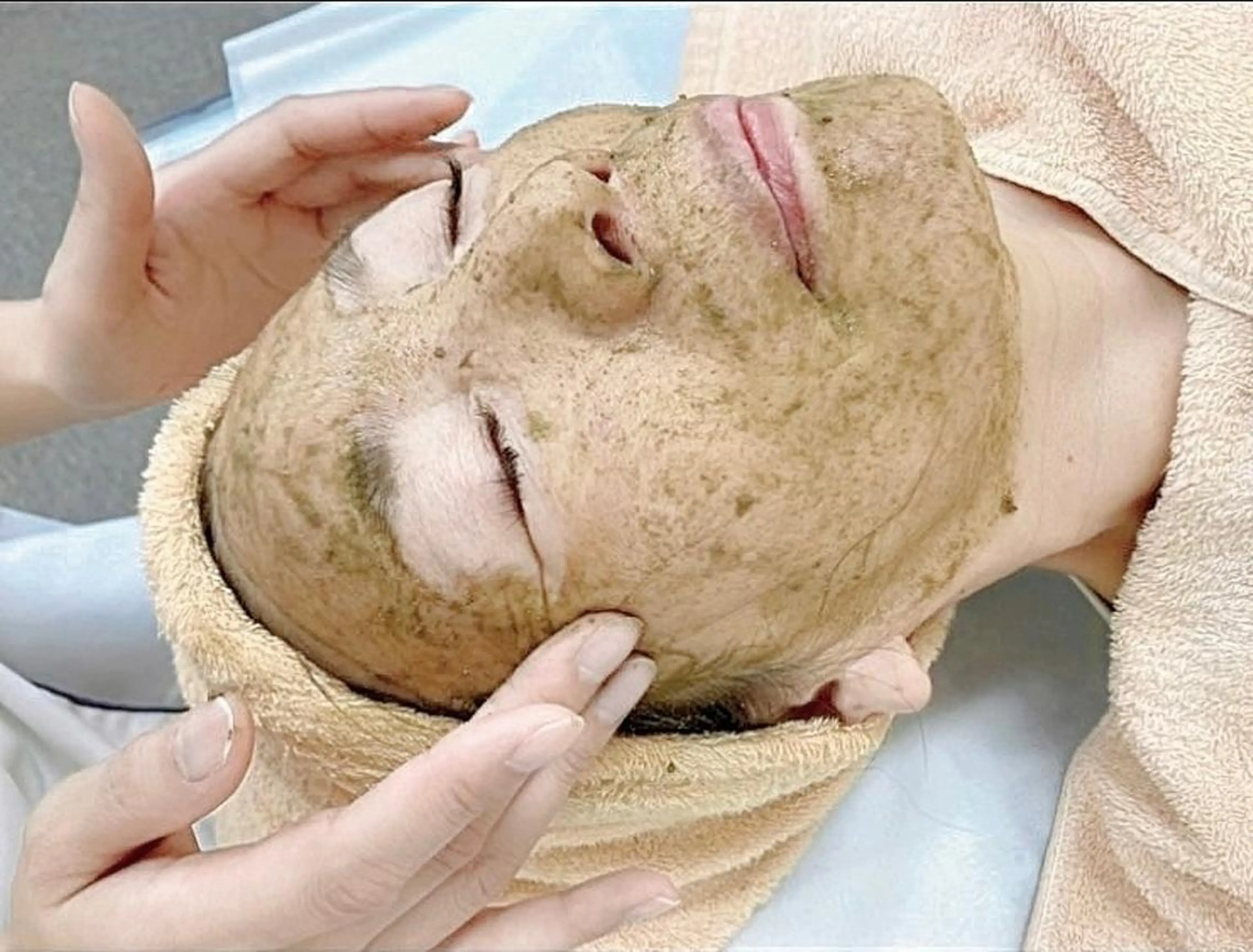 🌿ハーブピーリング🌿【クリスティーナ/ローズドメーラ】毛穴ケア・ニキビケア・しみシワたるみ改善◎の写真