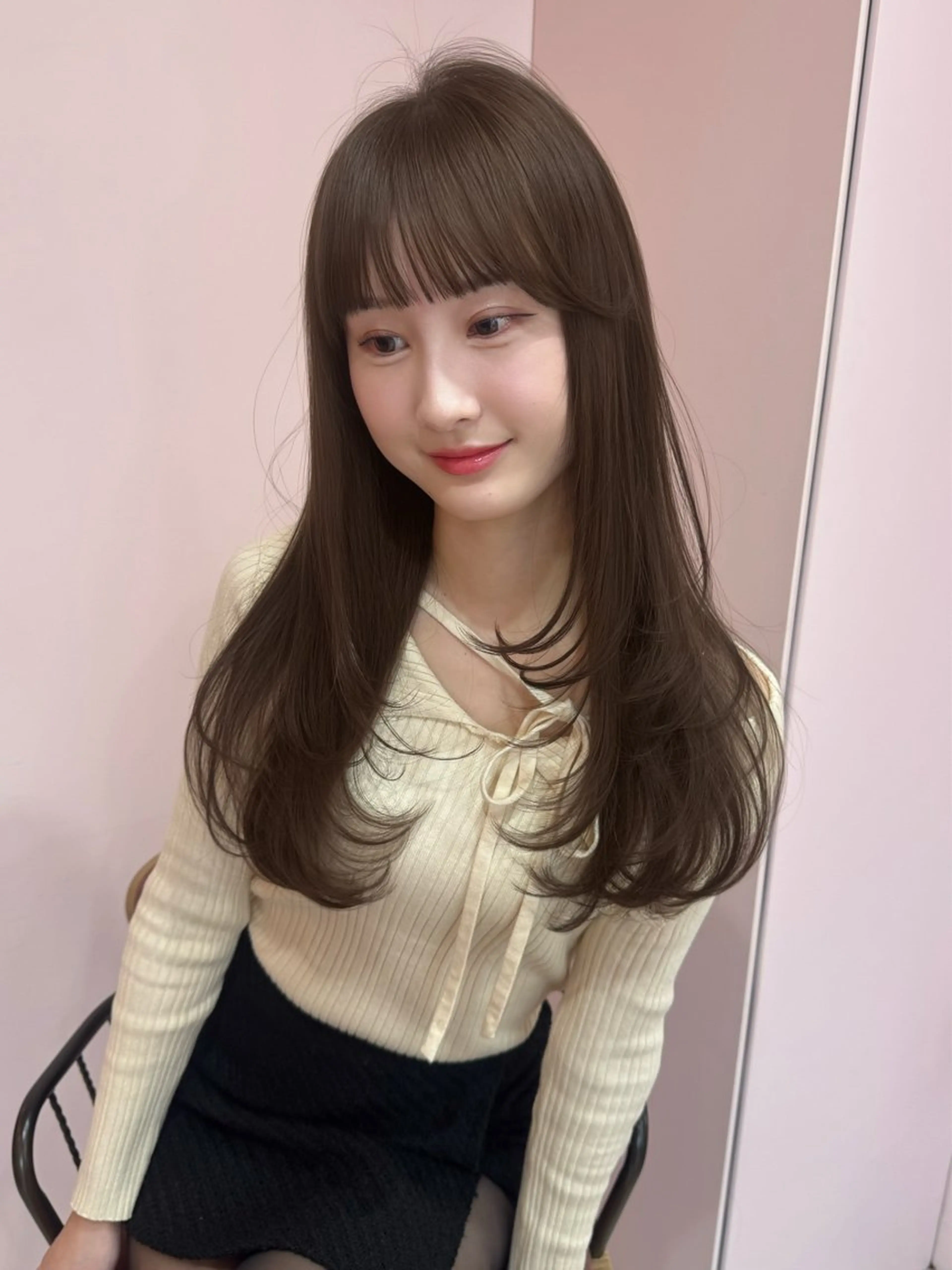 ロング くびれヘア ハッシュカット レイヤーカット 小顔カット カット ヘアカラー トリートメント 顔周り/透明感カラー REINA𓍯のヘアスタイル