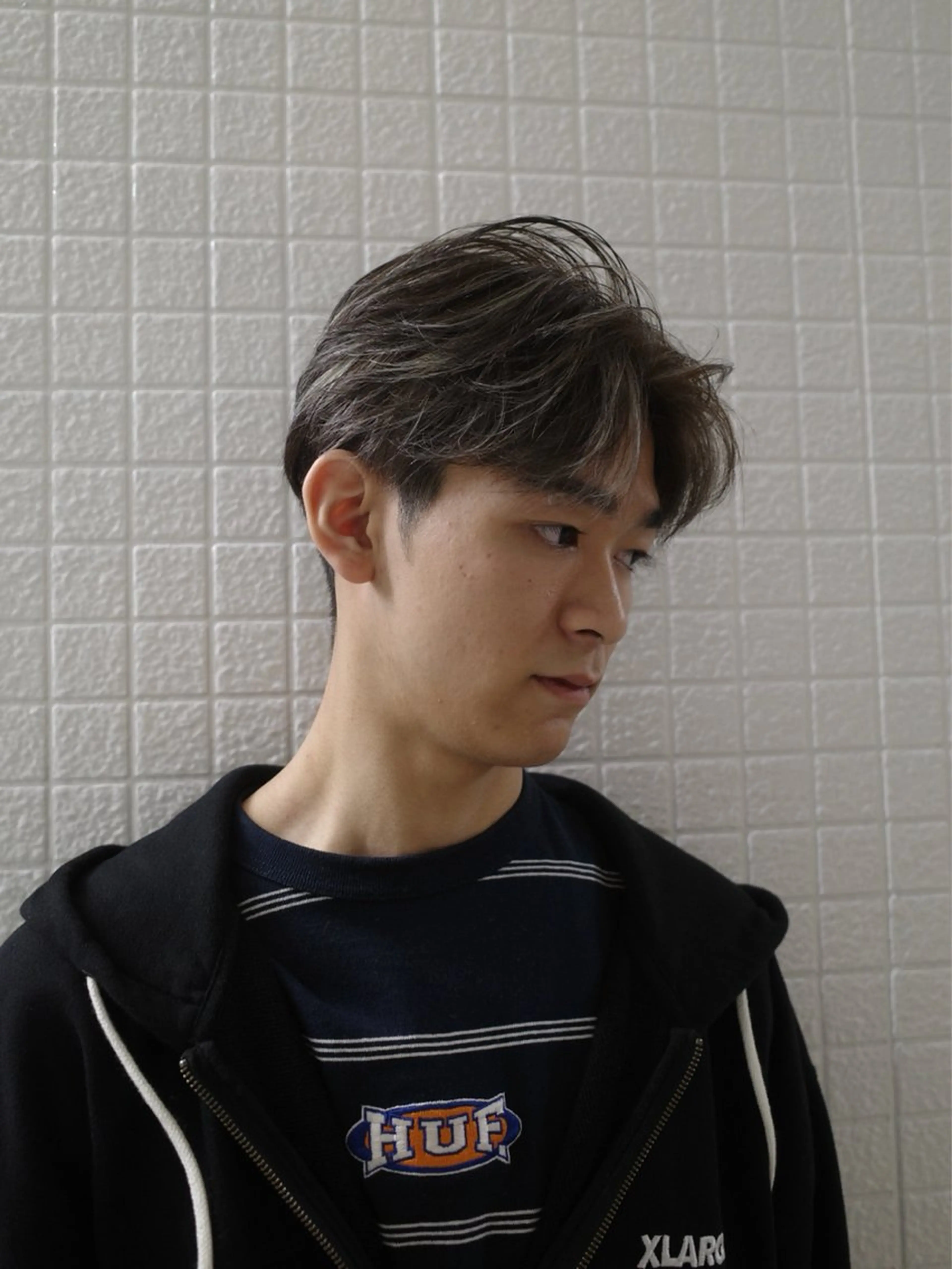 カラー メンズ メンズハイライト ハイライトカラー シルバー カット ヘアカラー トリートメント DX所属・✨メンズスタイル✨ Daiのヘアスタイル