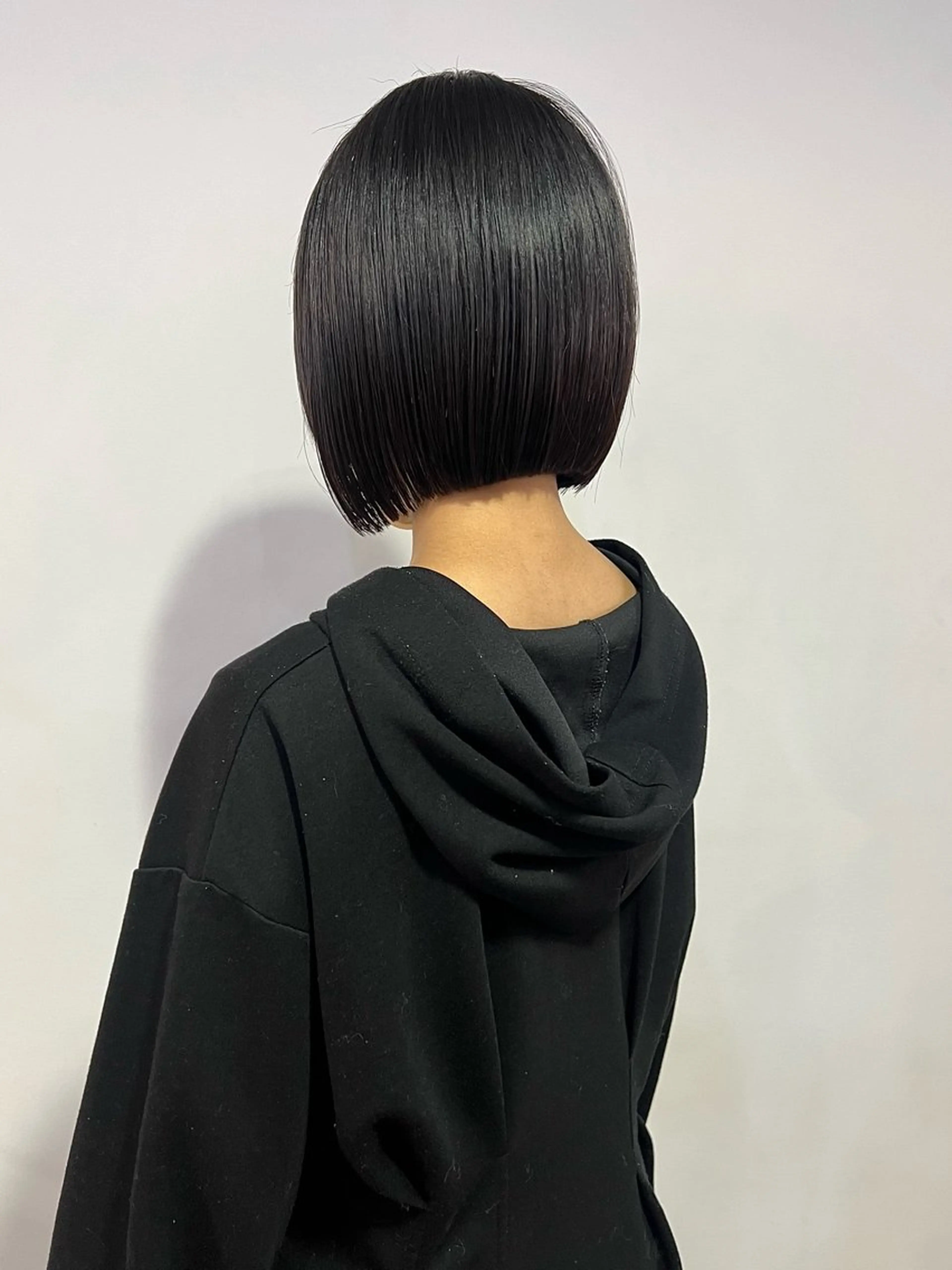 ショート 切りっぱなしボブ/ ブリーチカラー/大塚のヘアスタイル