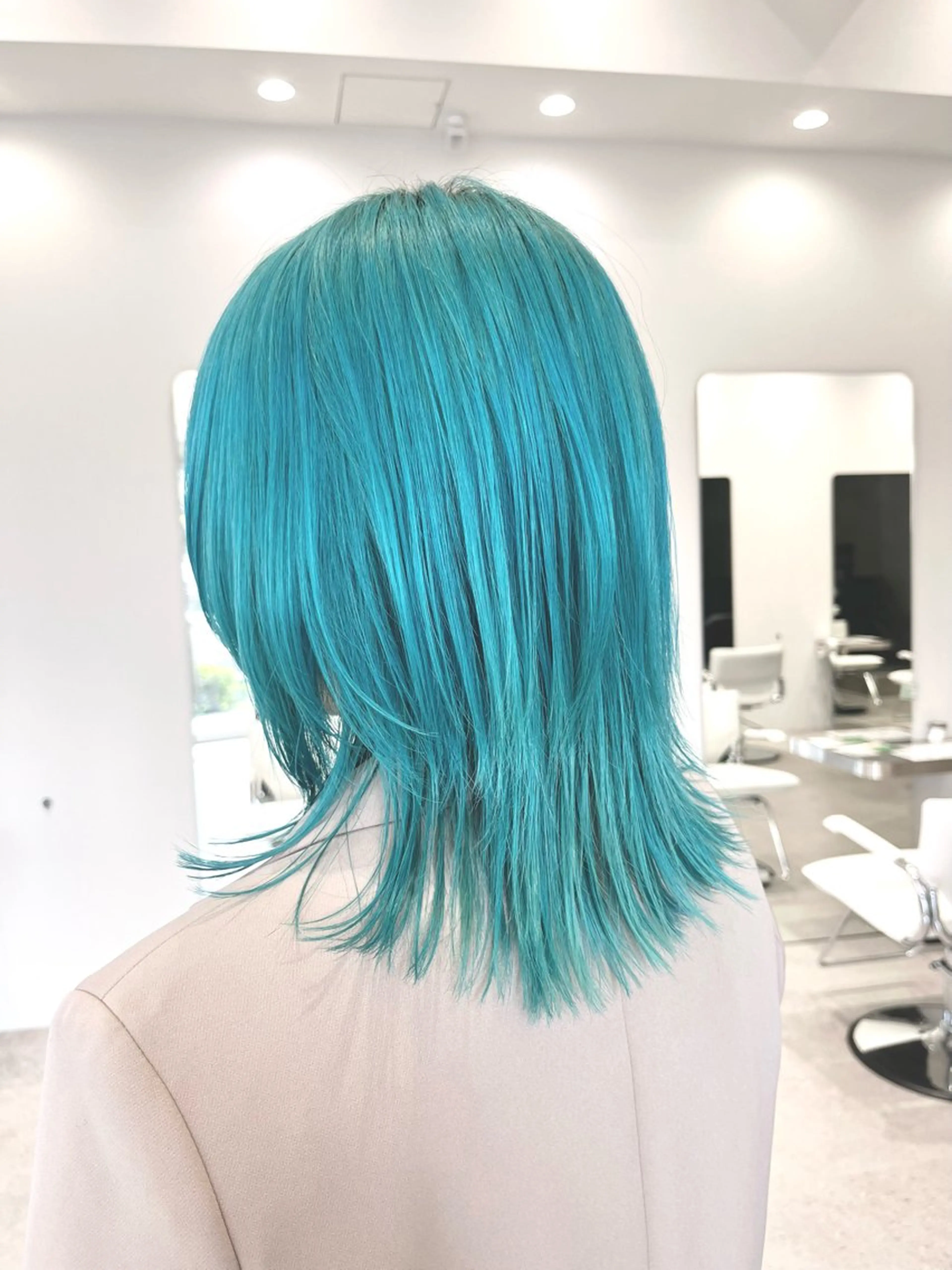 セミロング カラー iLi🫧kim ryongna🦋のヘアスタイル