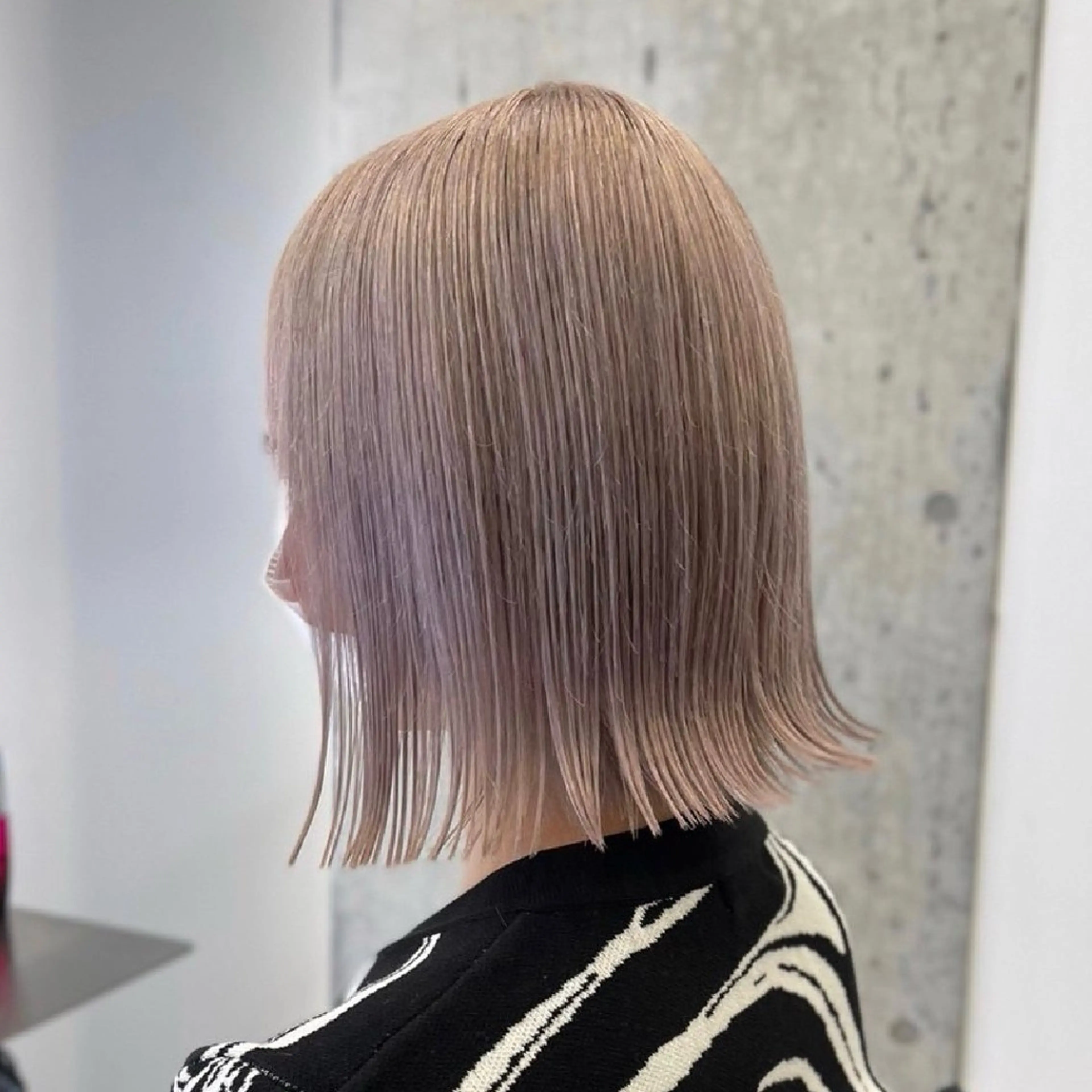 ミディアム カラー ベージュカラー ミルクティーベージュ ヘアカラー 🪽ブリーチカラー✨ /Tsubasaのヘアスタイル