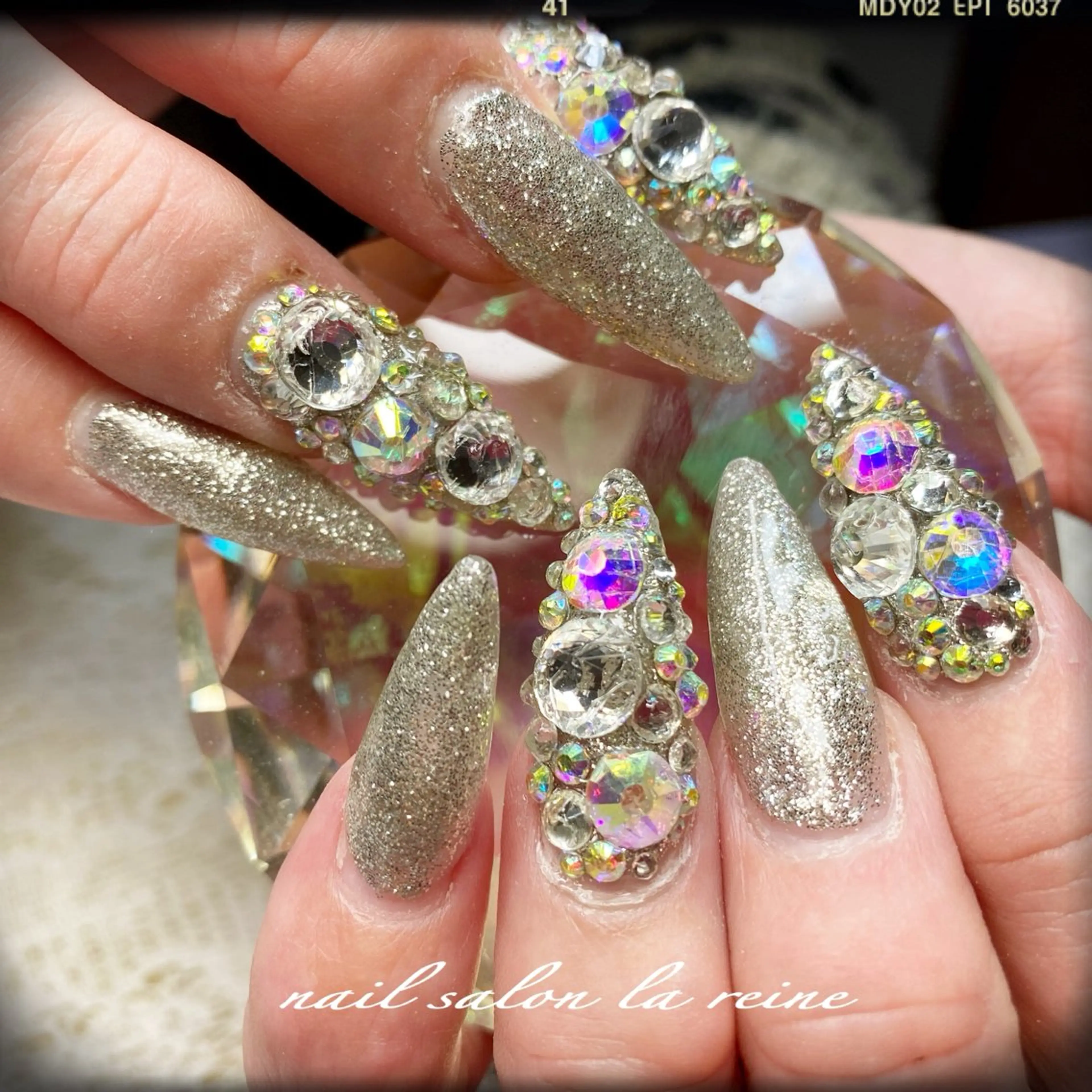 ネイル アートネイル キラキラネイル ラメ(グリッター) ロングネイル スカルプネイル nail salon  la reine所属・nail salon la reineのネイルデザイン