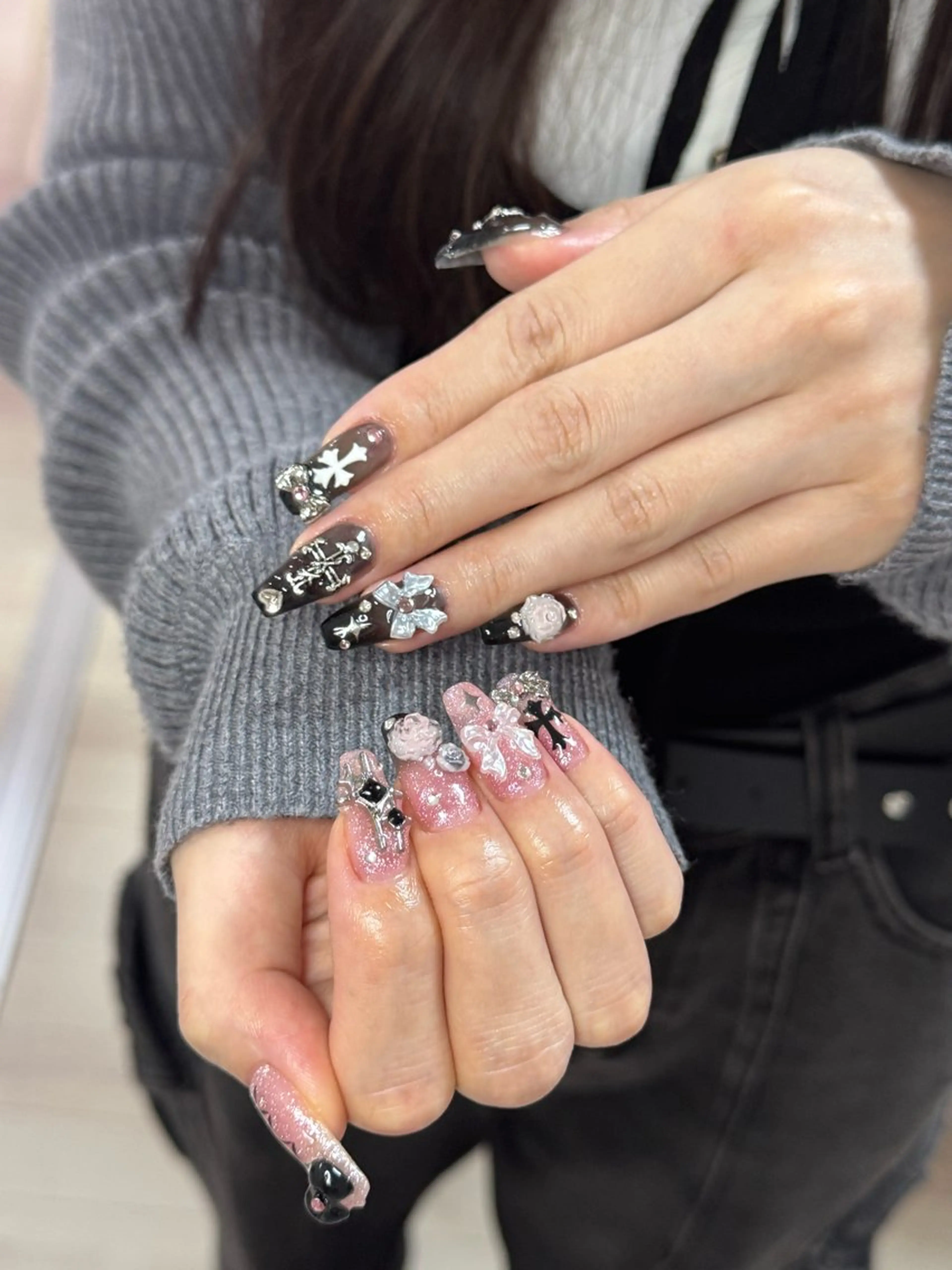 ネイル アートネイル オーロラネイル チークネイル フレンチネイル ガラスフレンチ ハンドネイル 🎀🎀YooLi Nail Salonのネイルデザイン