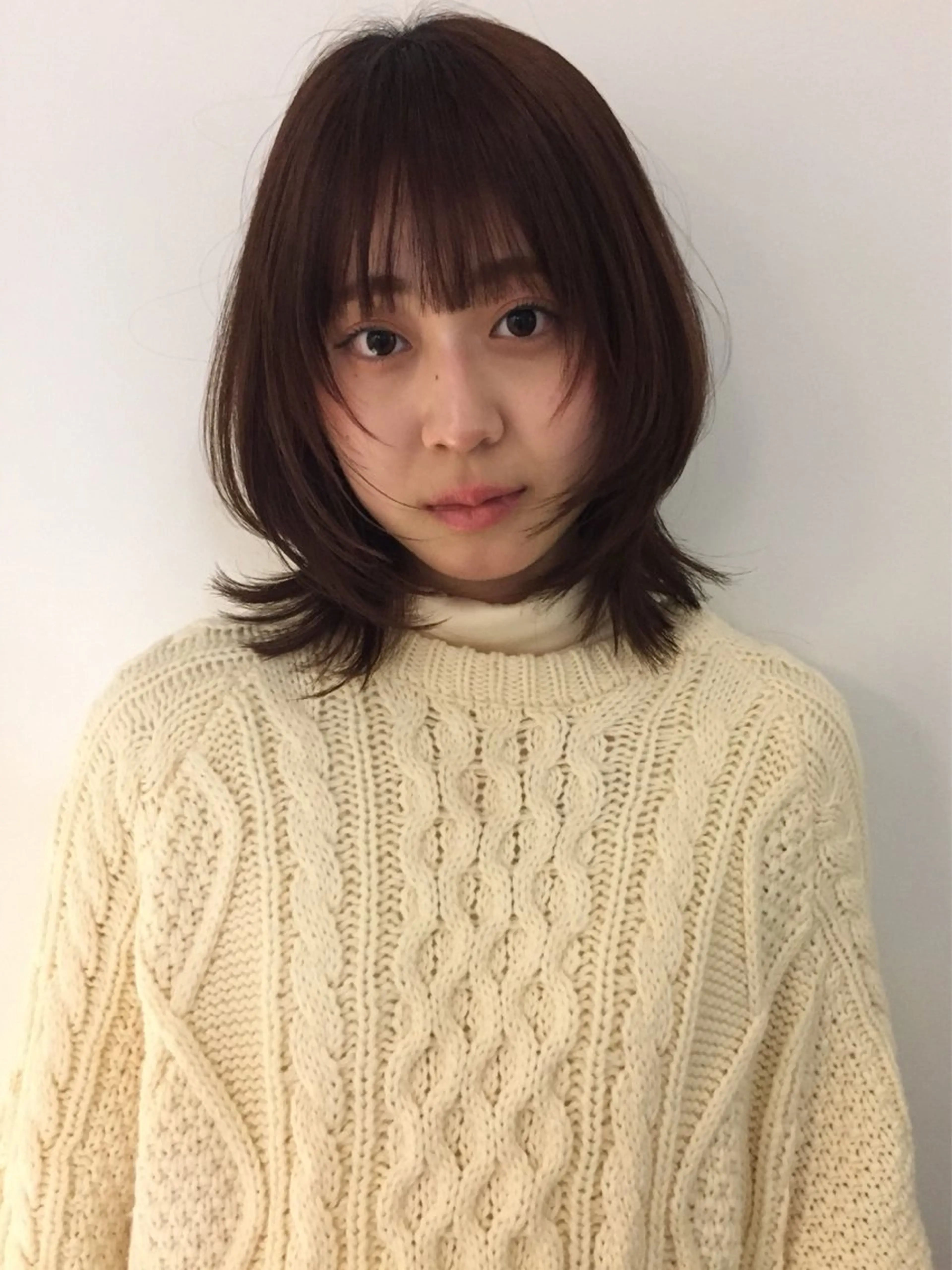 ミディアム カット 松林 芽依のヘアスタイル