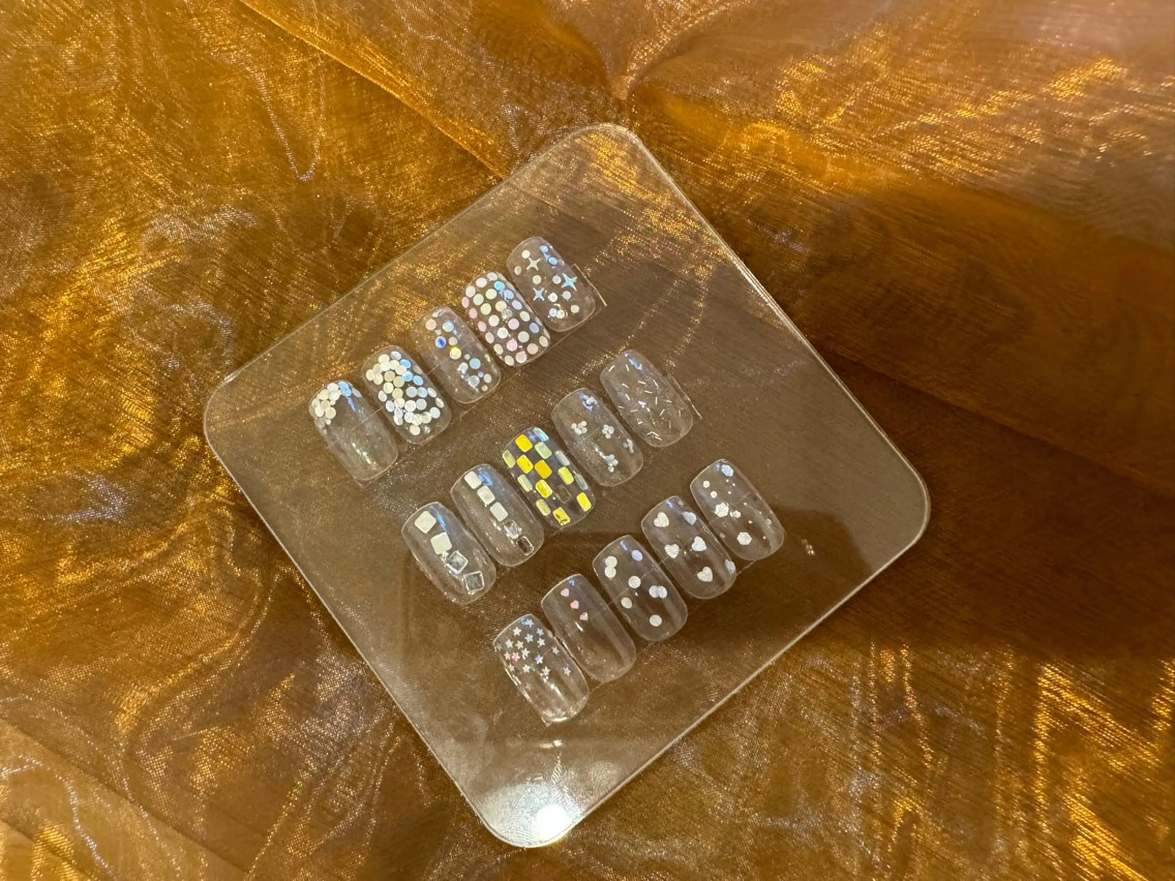 ネイル クリアネイル ホログラムネイル ラメ(グリッター) ワンカラーネイル byeol nailのネイルデザイン