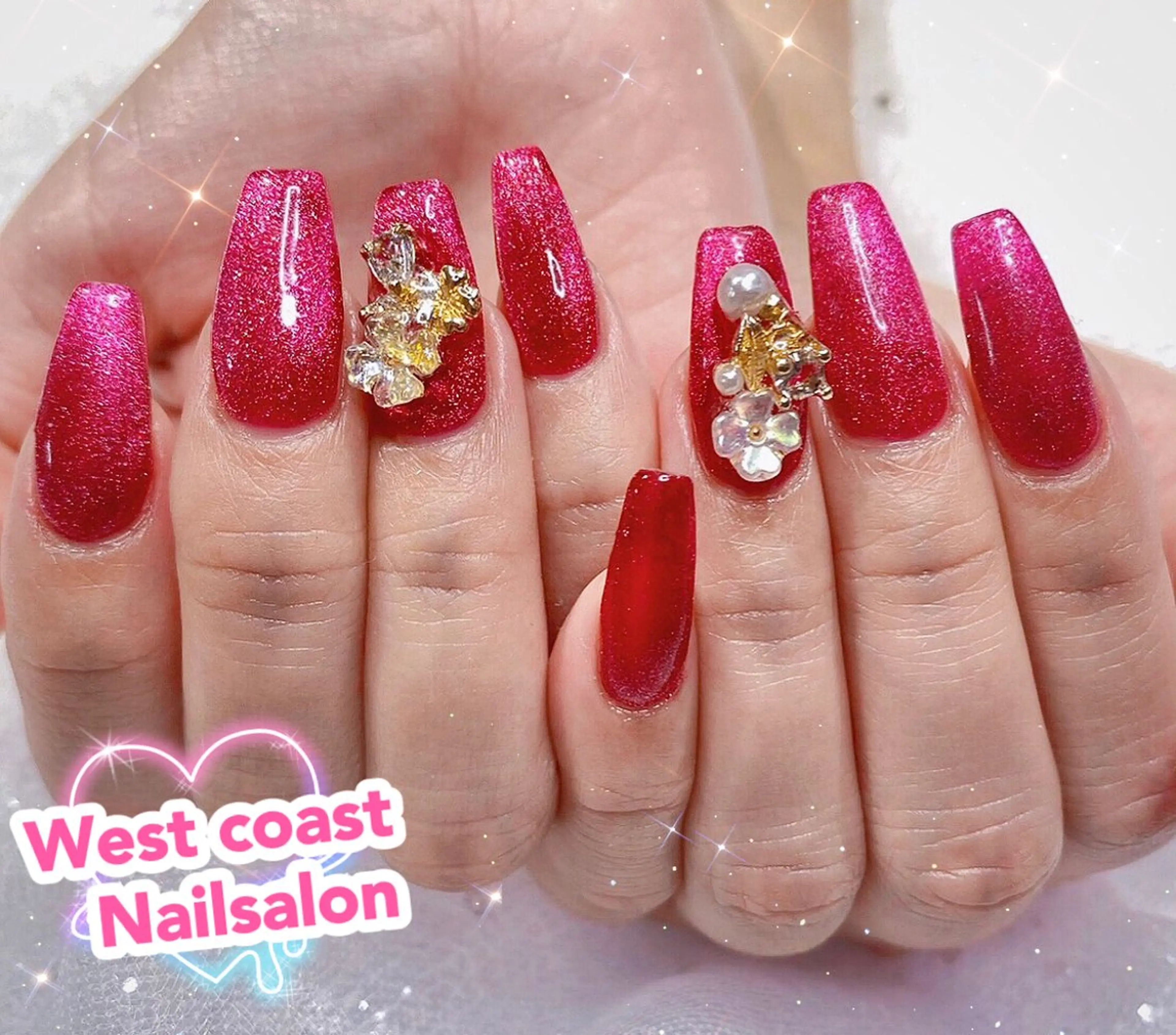 ネイル グラデーション 韓国ネイル マグネットネイル 持ち込み ニュアンスネイル リボン、ガーリー パーツ放題専門店のネイルデザイン