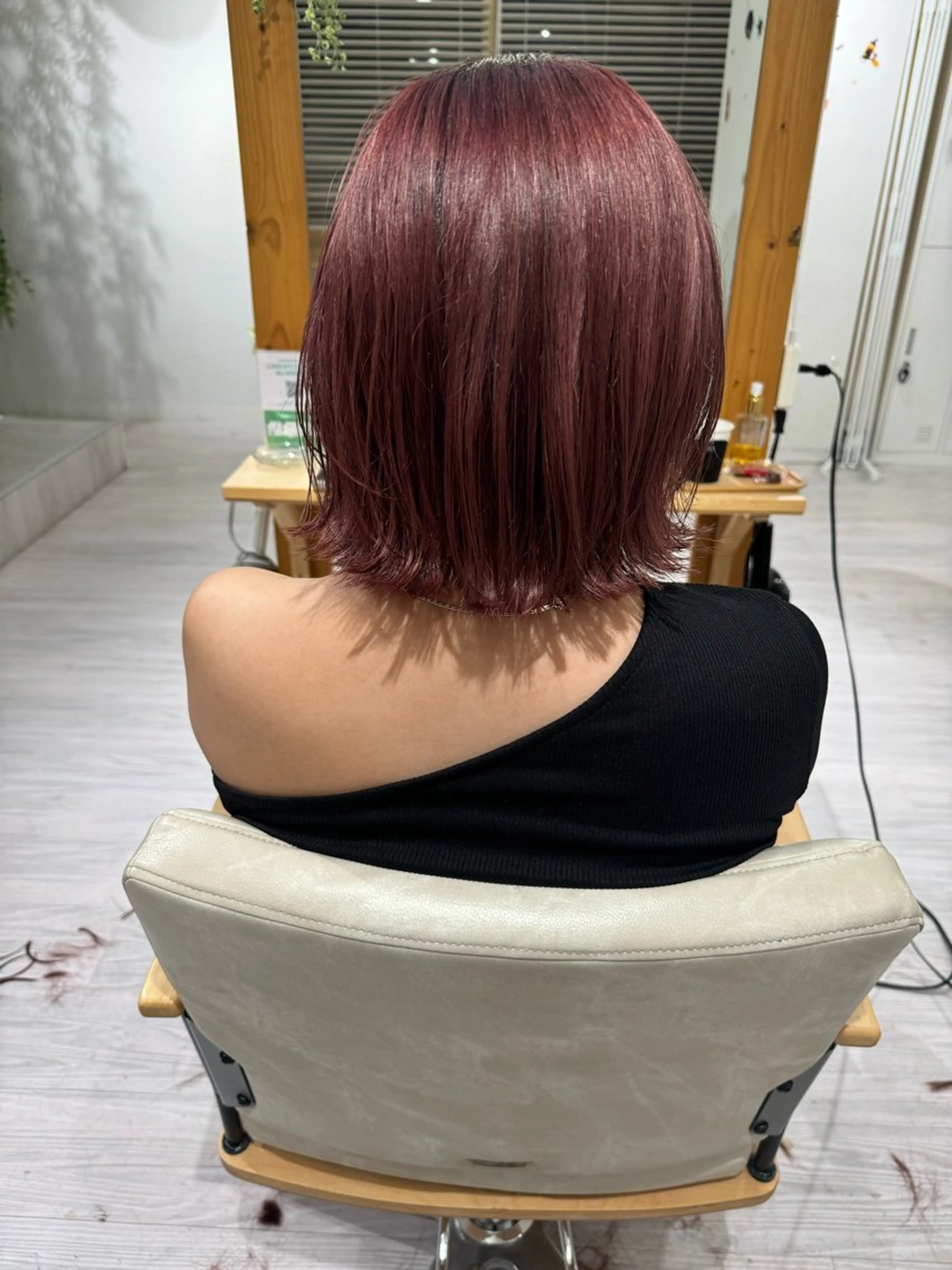 ミディアム カラー ブリーチ ヘアカラー トリートメント NANAMI 【Rico】のヘアスタイル