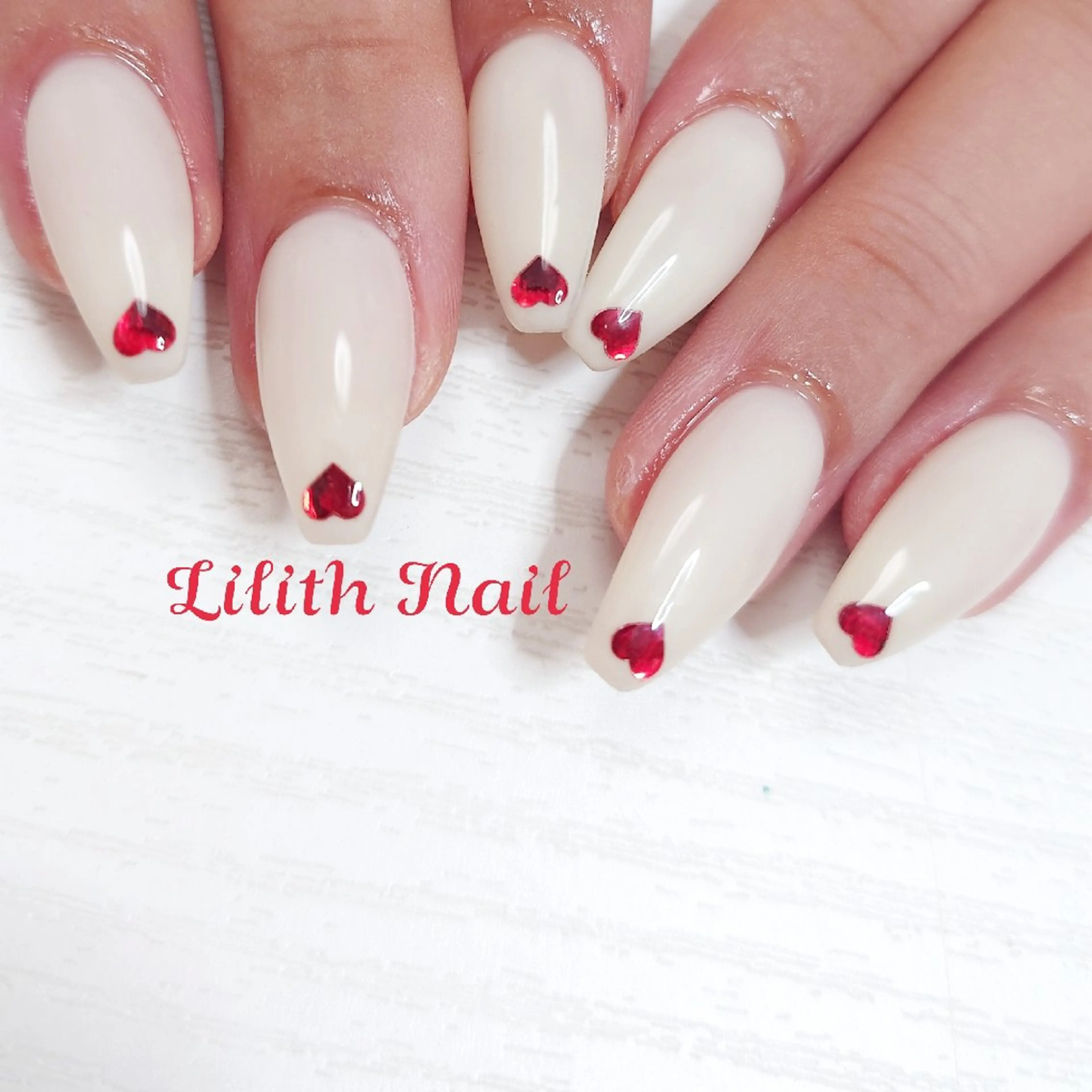 ネイル ハート ハンドネイル Lilith Nailのネイルデザイン