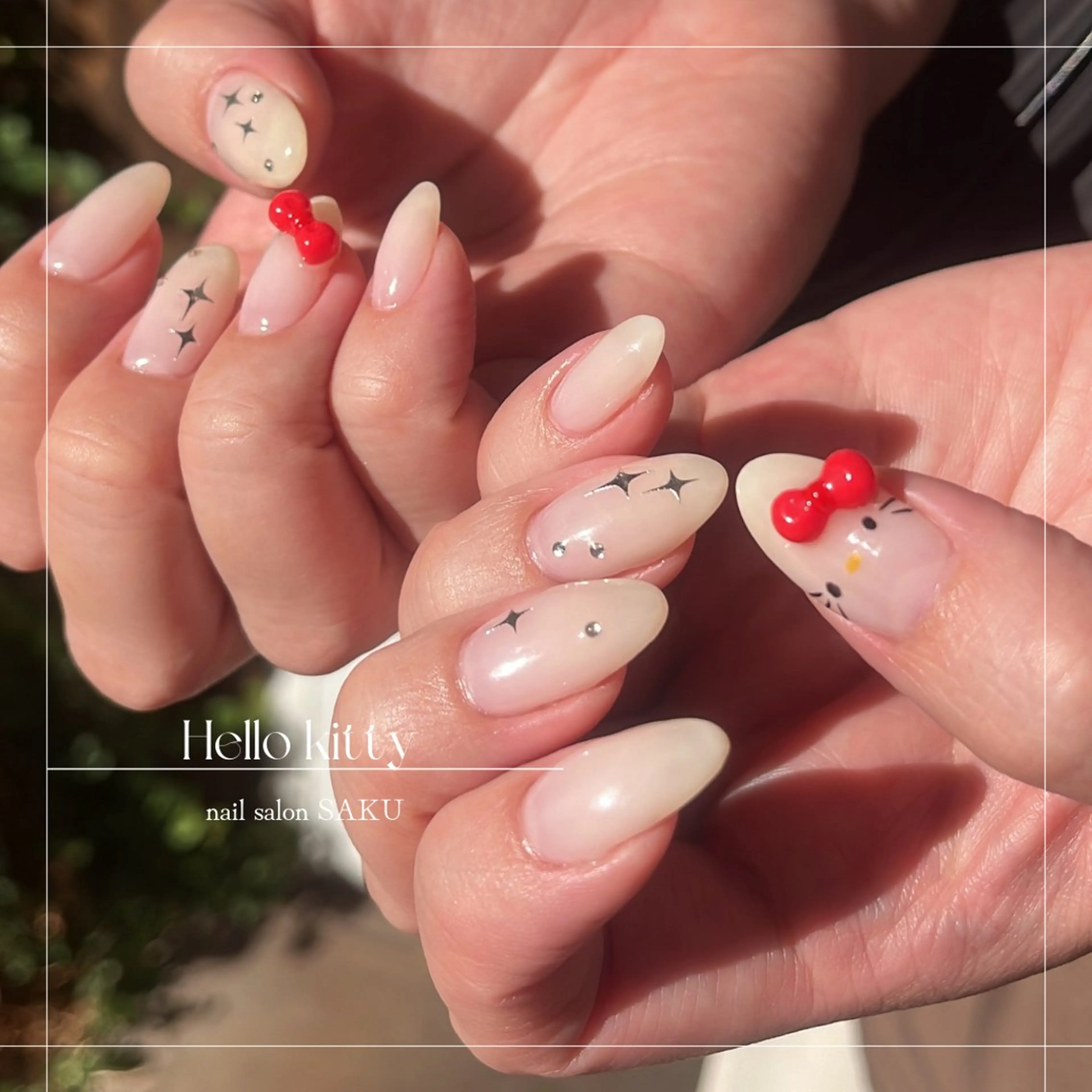 ネイル フラッシュネイル フレンチネイル ラメ(グリッター) ラメグラデーション ニュアンスネイル ハンドネイル SAKU  nail[サクネイル]所属・SAKU nail 作島茜のネイルデザイン