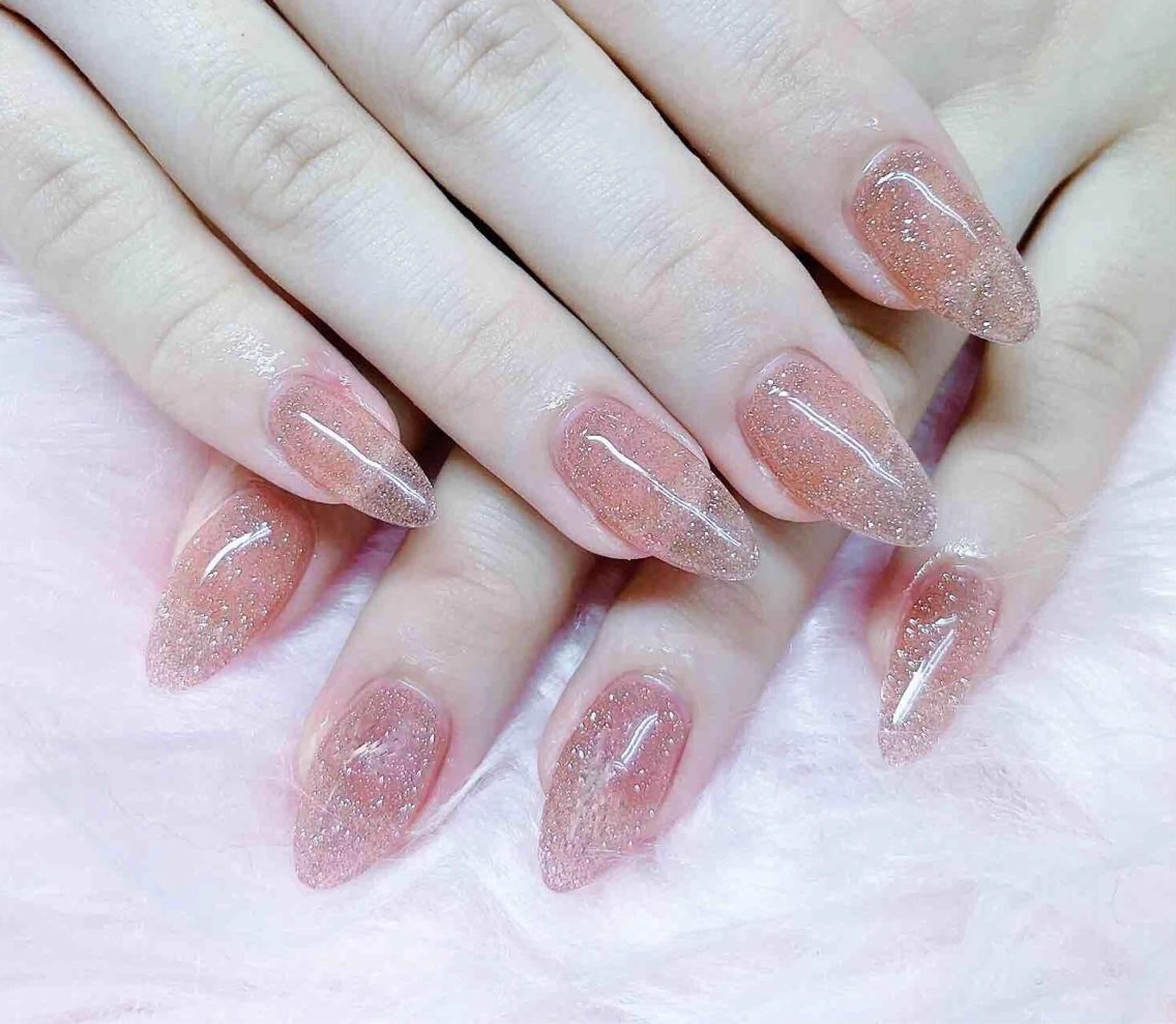 ネイル ハンドネイル MoonNail ユリ🌸のネイルデザイン