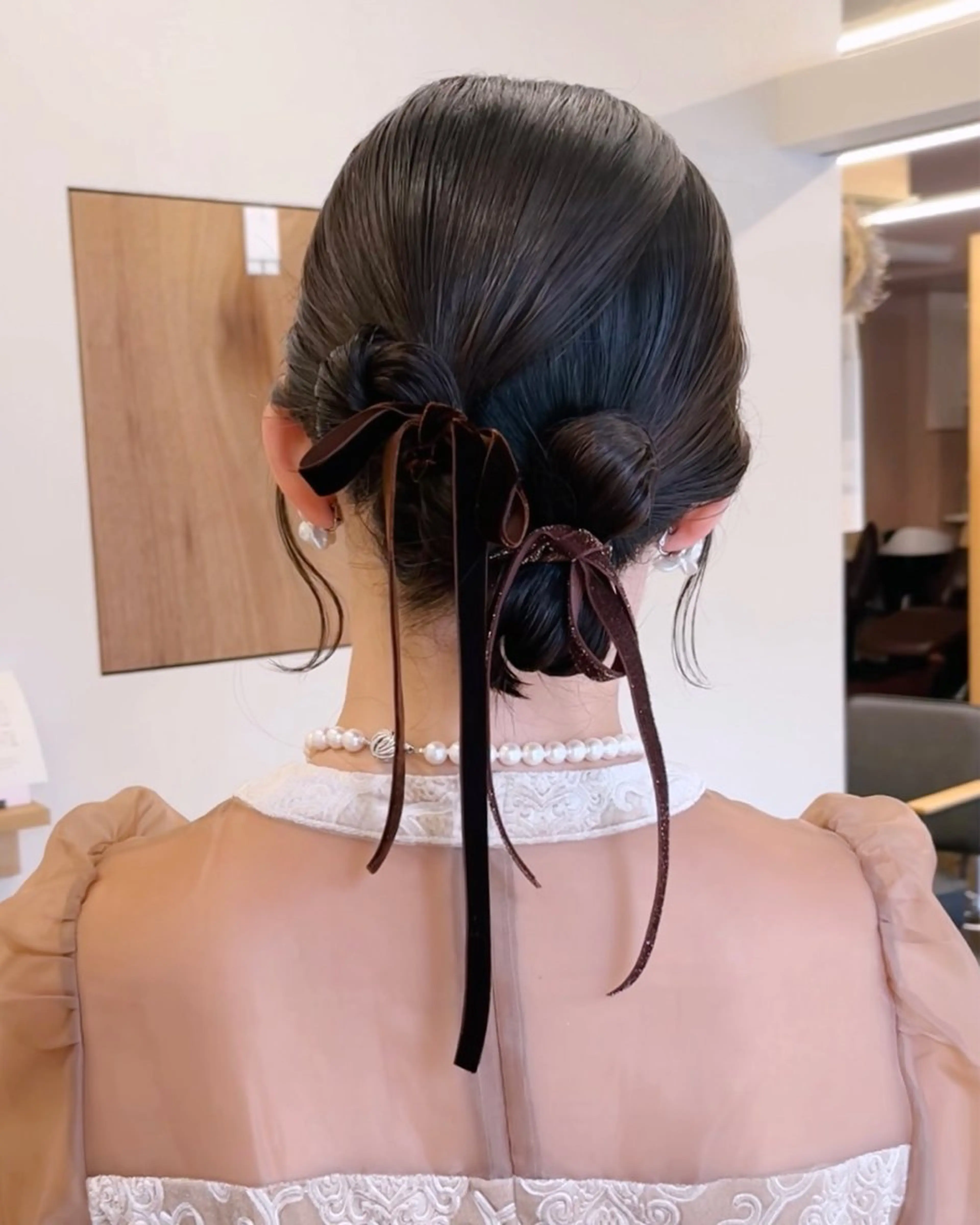 ミディアム ヘアアレンジ 成人式 結婚式・ブライダル 卒業式のヘアスタイル ヘアセット 西山 紗耶香🪽 透明感カラー/ボブのヘアスタイル