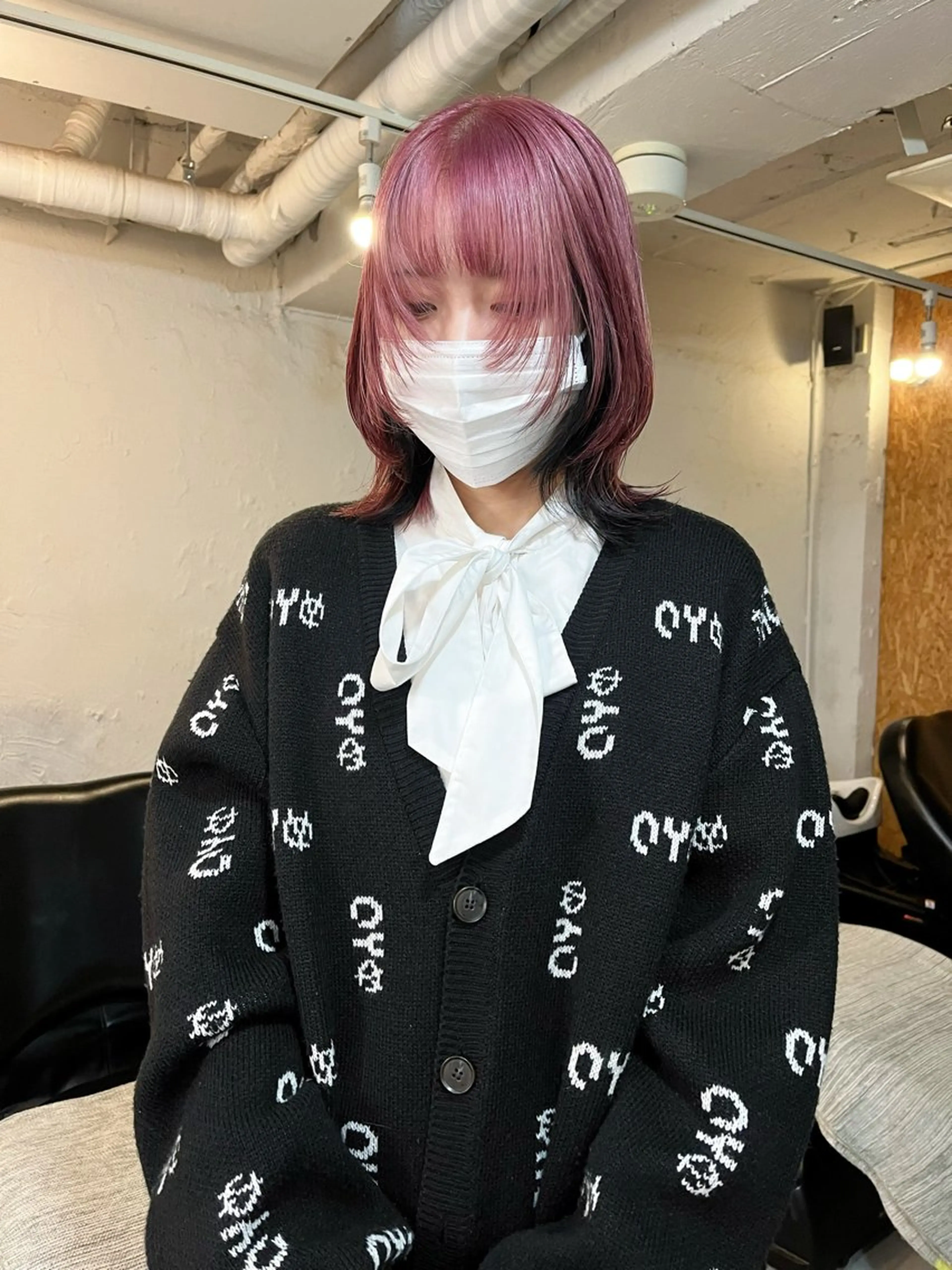 ミディアム カラー mizuho🐈‍⬛ 艶髪￤ダークトーンのヘアスタイル