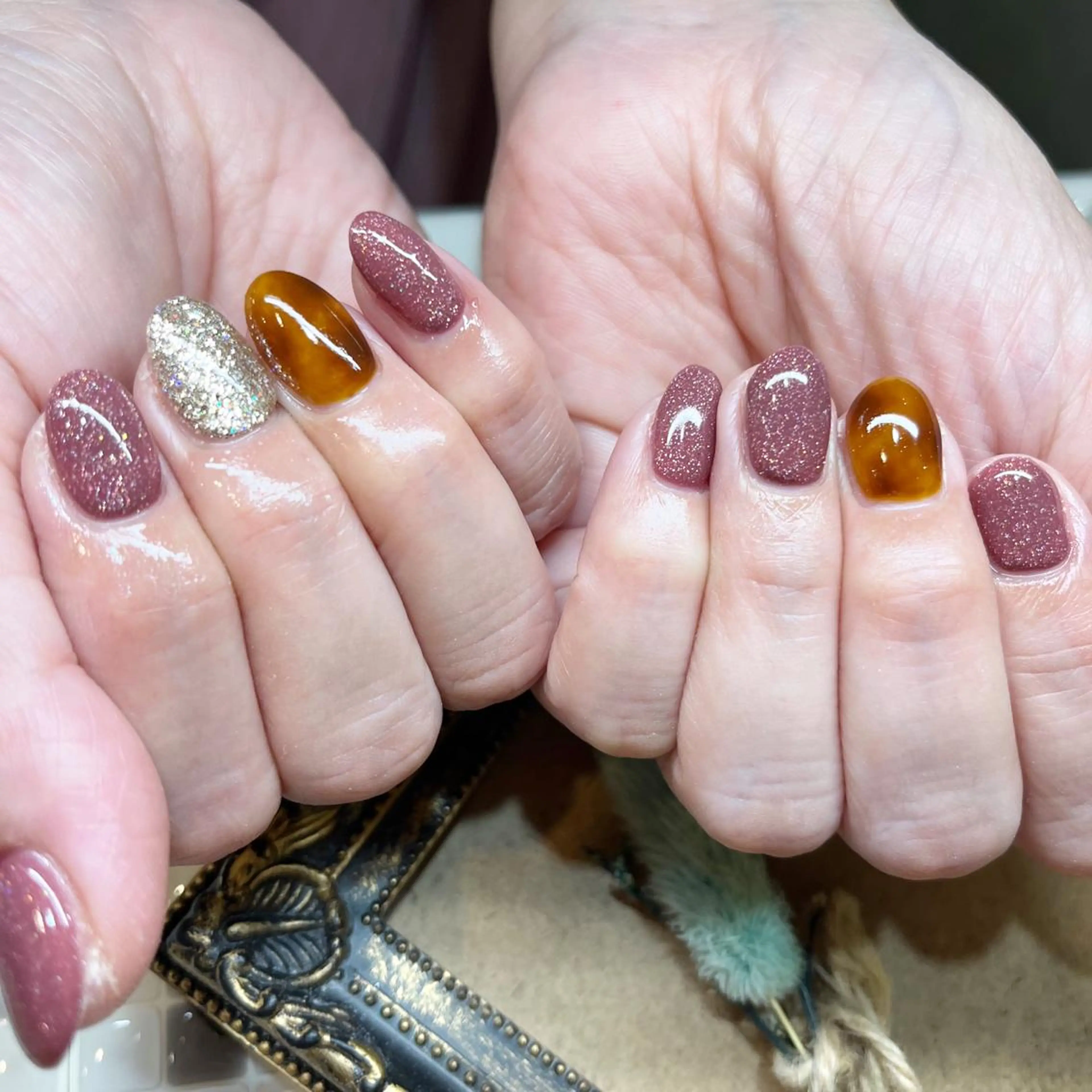 ネイル べっ甲ネイル nailist yuiのネイルデザイン