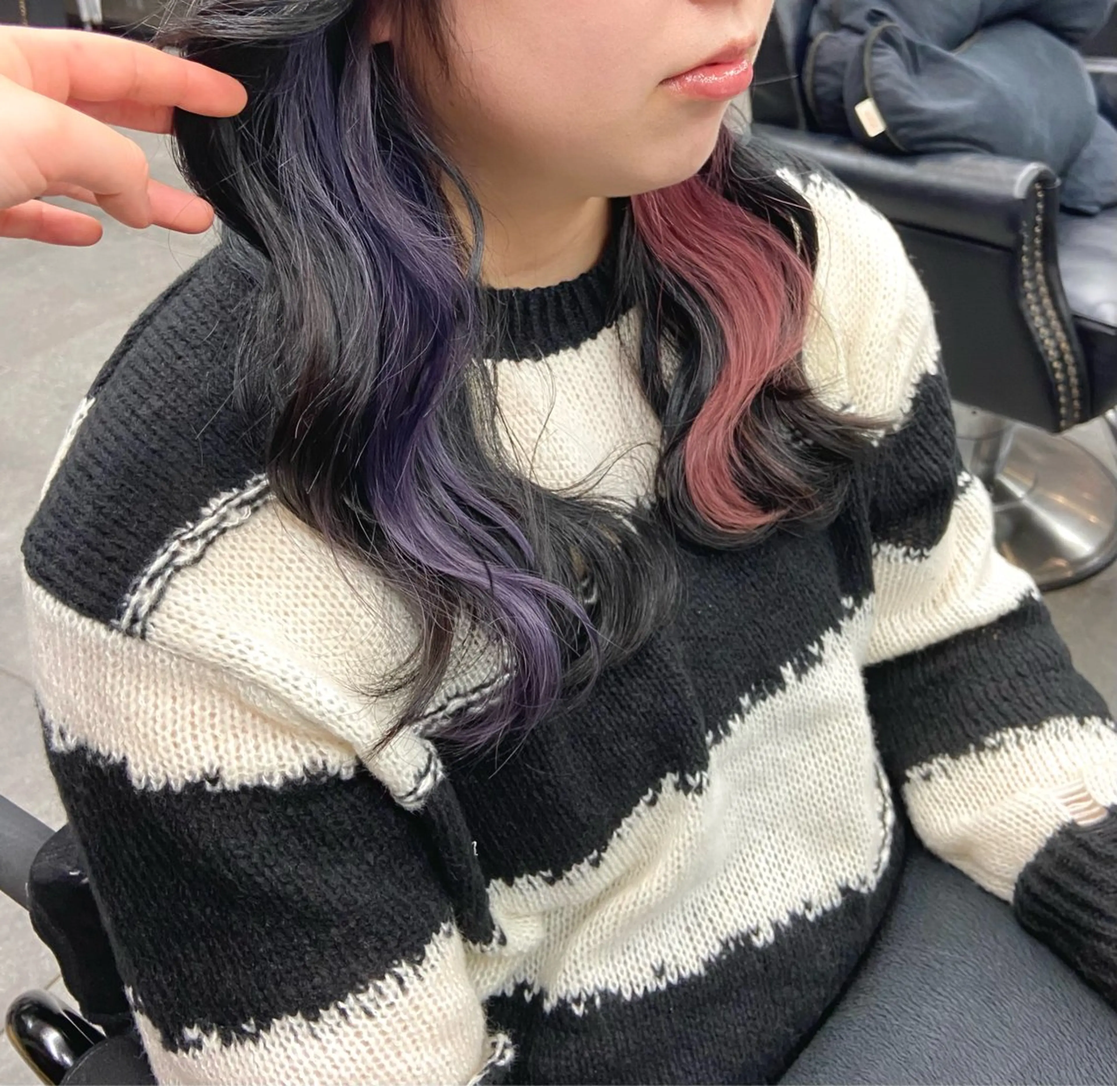 💜【インナーカラー】🩷デザインカラーお任せください♪施術価格は【10%OFF】表記は【ロング料金】です！！の写真