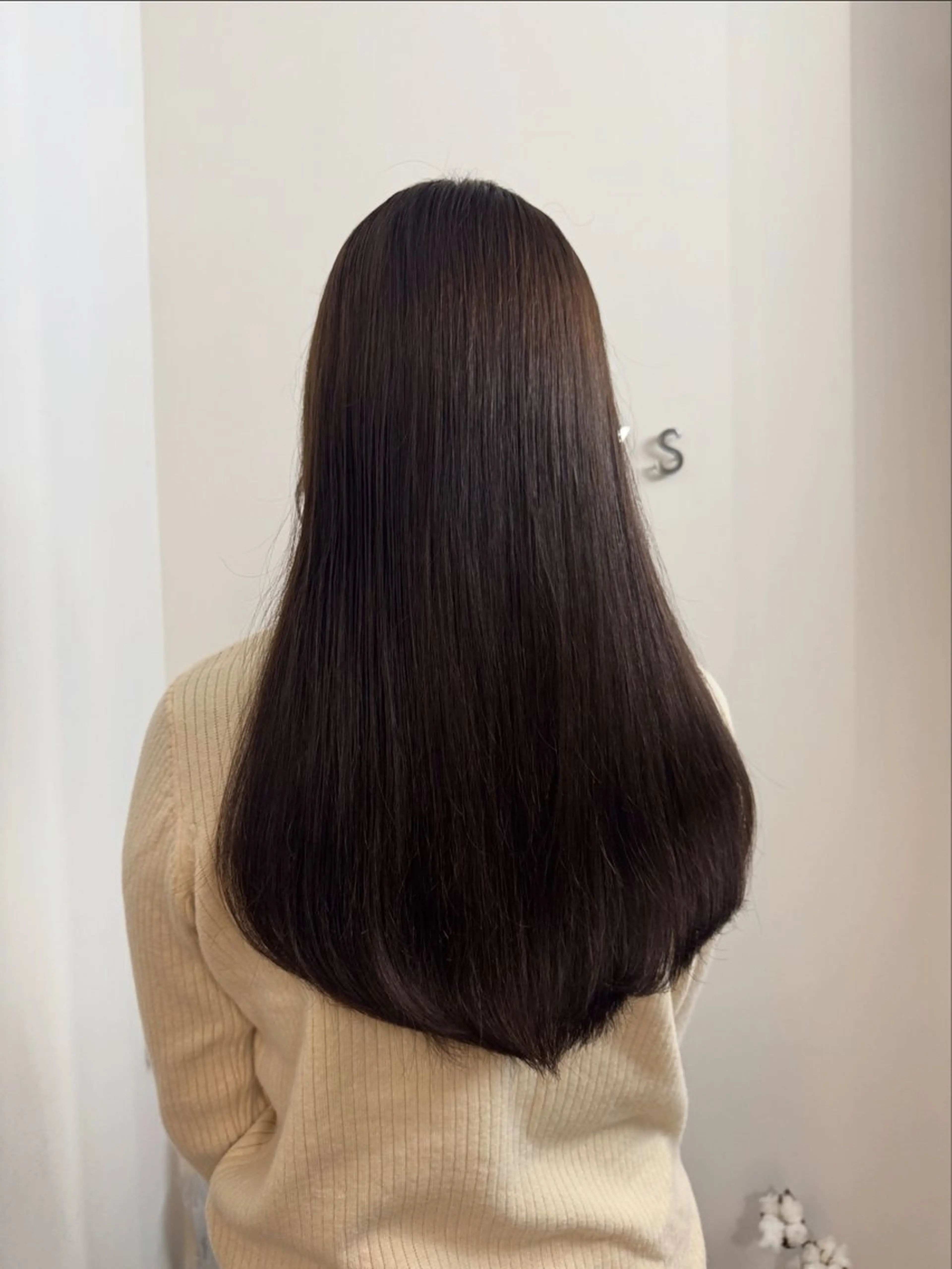 ロング ヘアカラー 透明感カラー 🤍のヘアスタイル