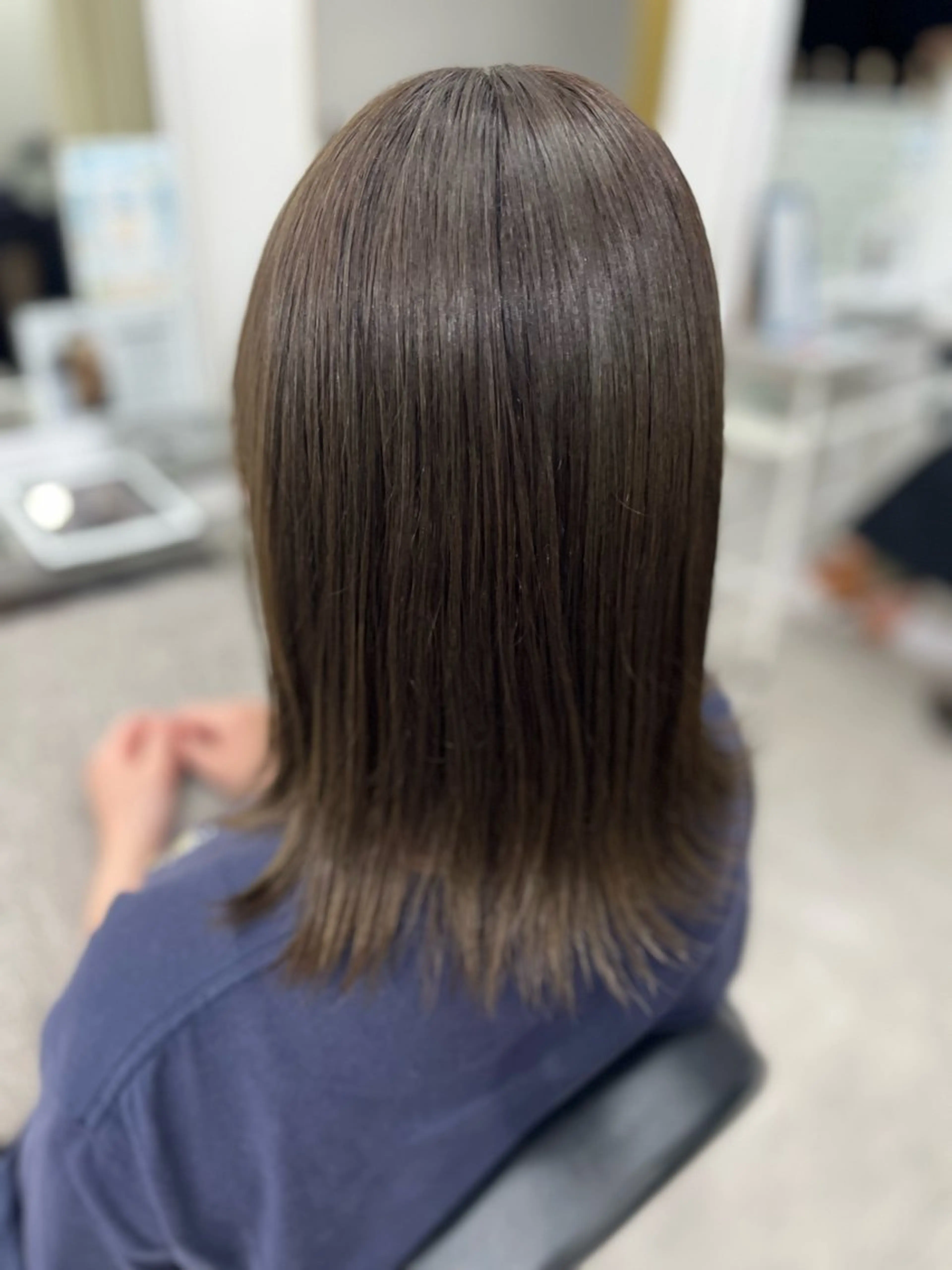 セミロング カラー ベージュカラー オリーブベージュ カット ヘアカラー トリートメント 🫧ぷる艶カラー🫧 Yuubi🦩のヘアスタイル