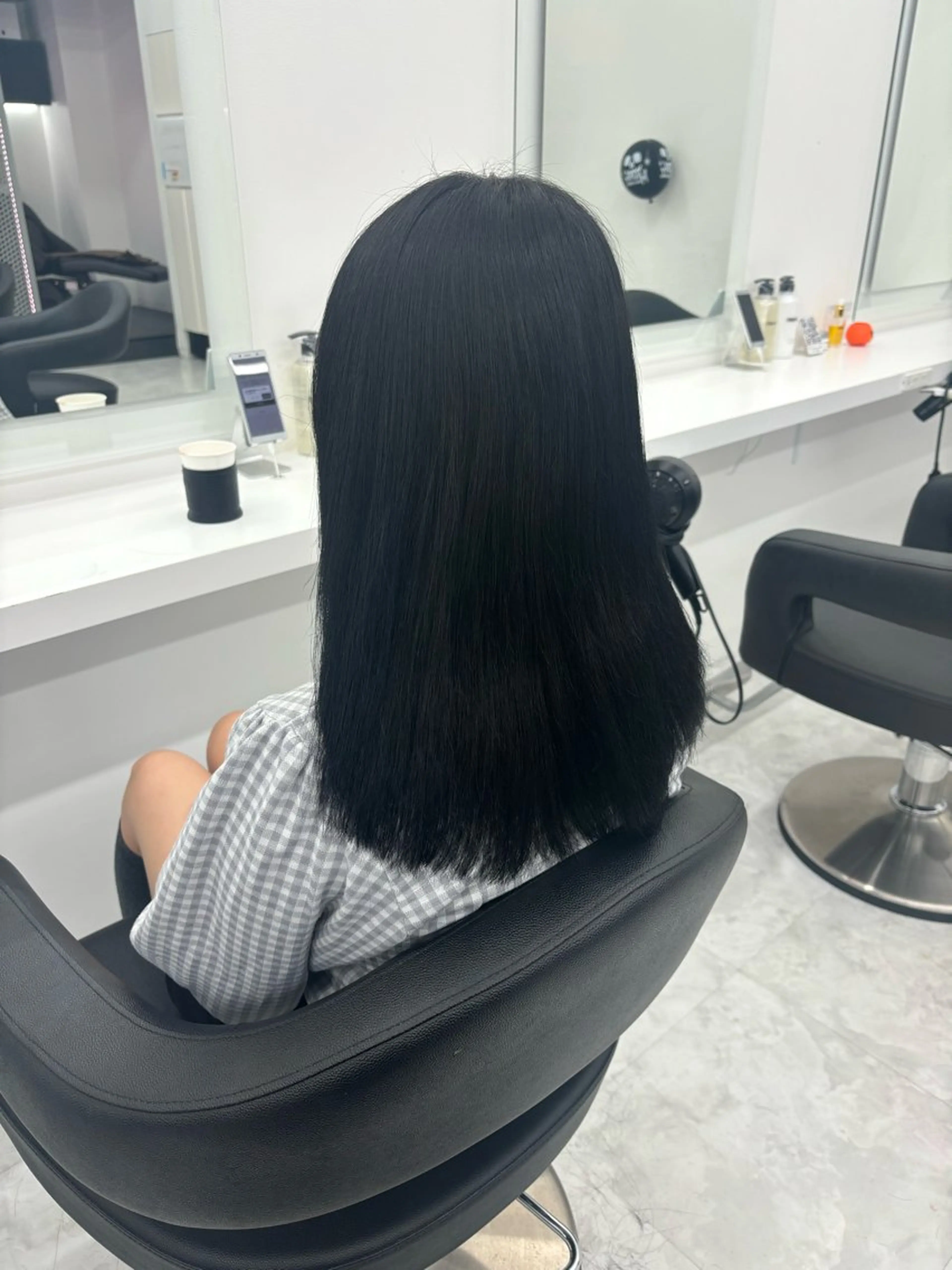 セミロング カラー 🤍レイヤー/顔周り /hirari🤍のヘアスタイル