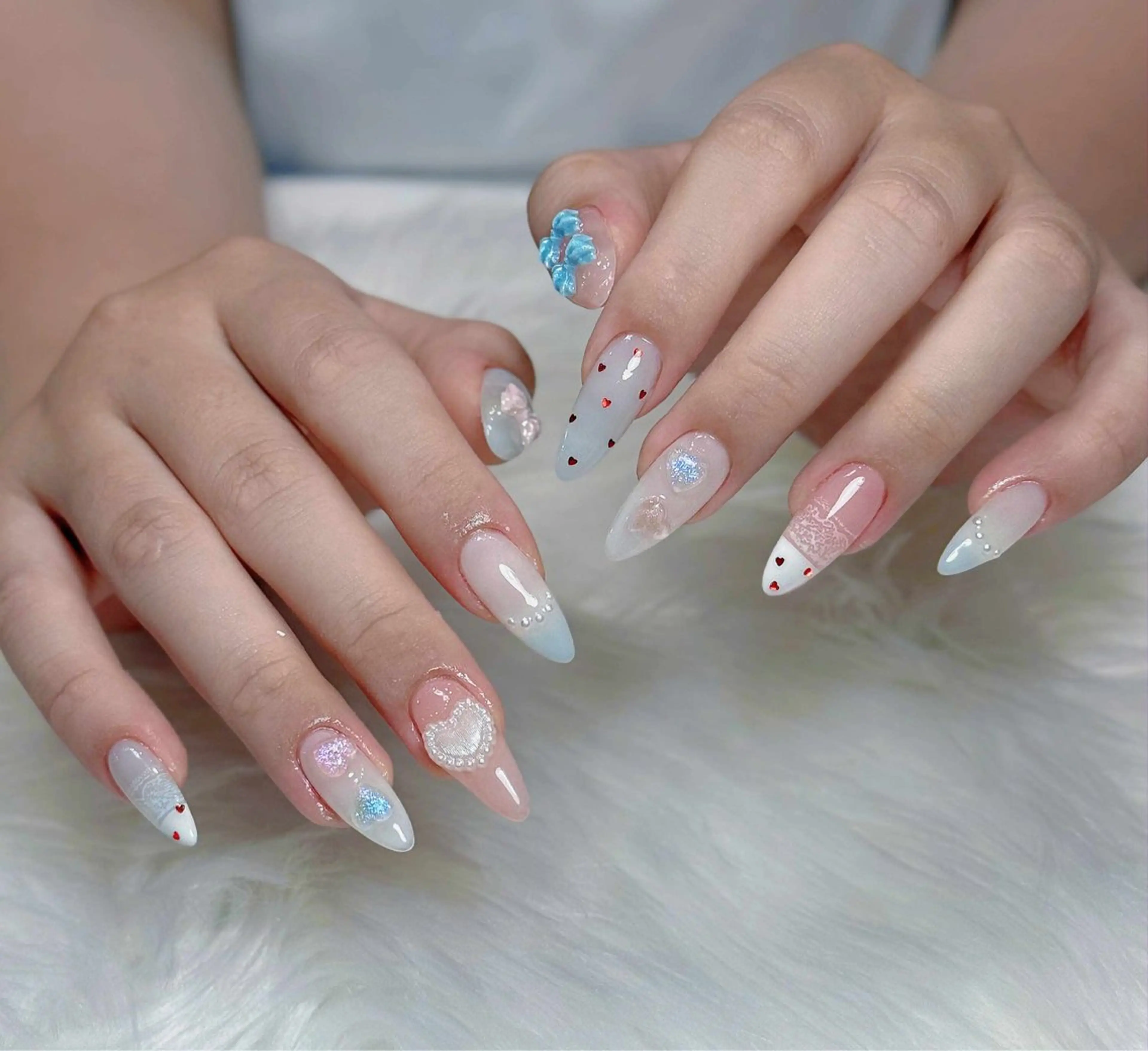 ネイル オーロラネイル チークネイル フットネイル フレンチネイル ジェルネイル ハンドネイル Nichi Nailsのネイルデザイン