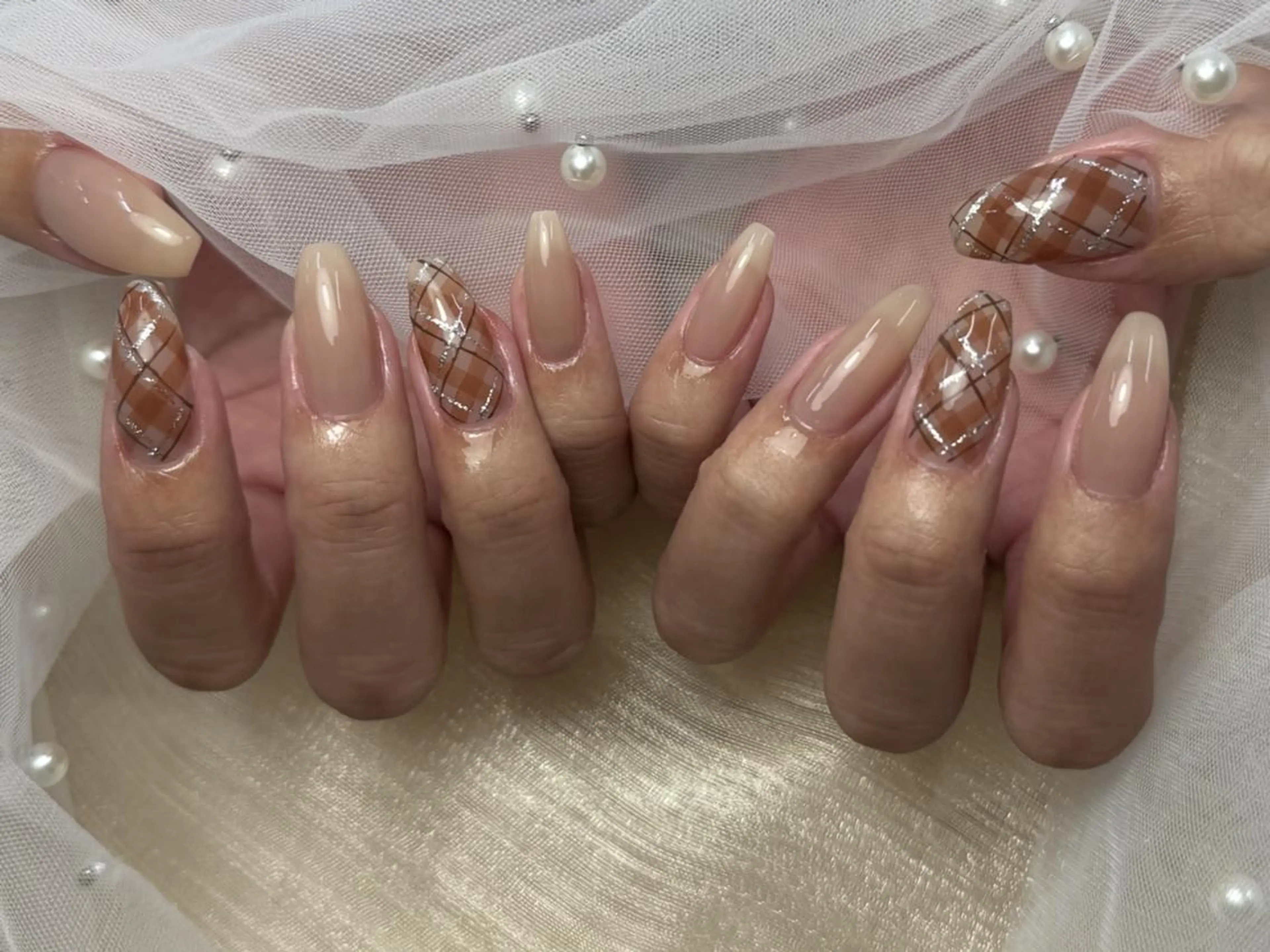 ネイル ブラウン シルバー ハンドネイル ToliyDeliy Nail Salonのネイルデザイン