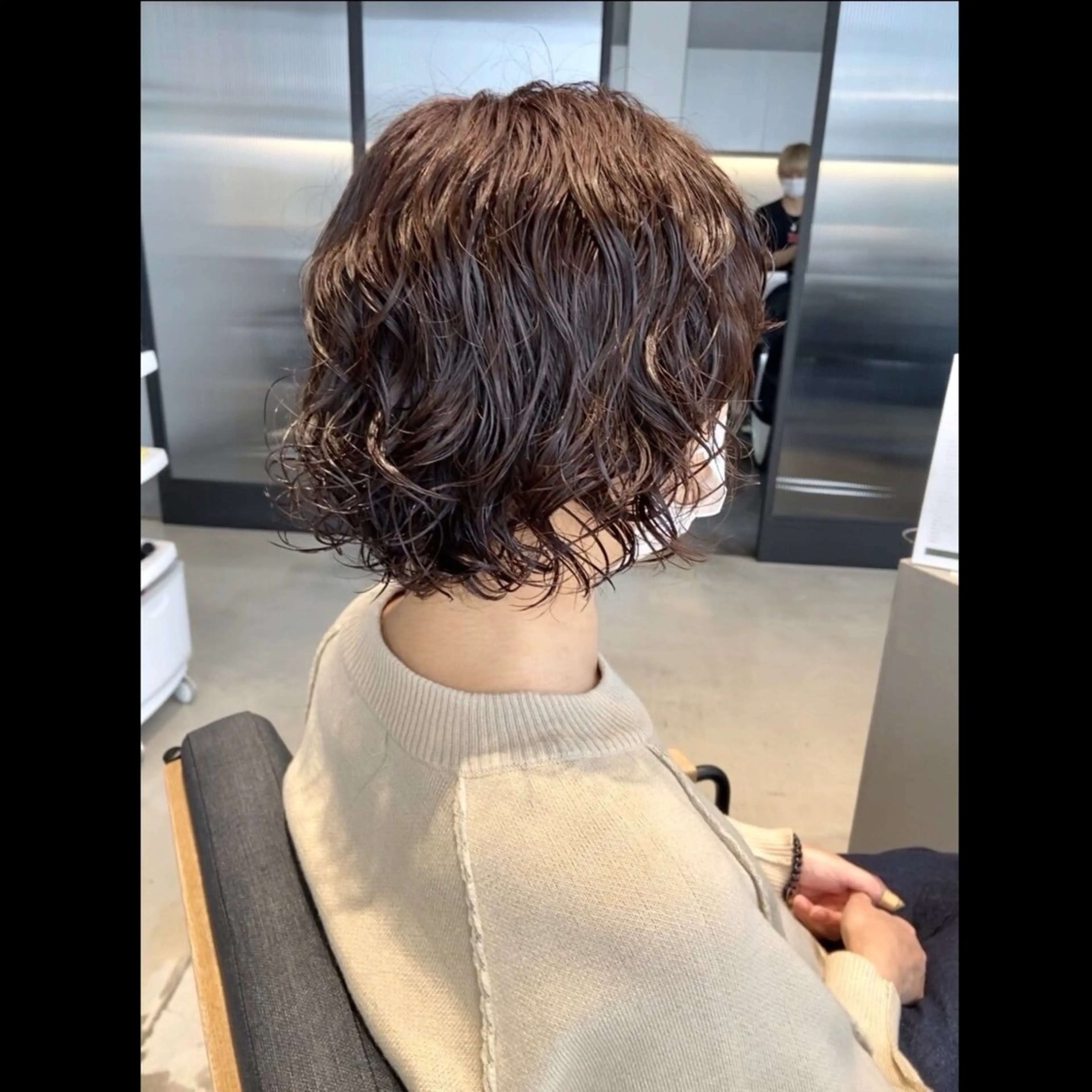 【口コミしてくれる方＆ボブ～ミディアム限定‼️️📝】カット✂️＋パーマ🌀＋システムのサッシェプレゼント🎁の写真
