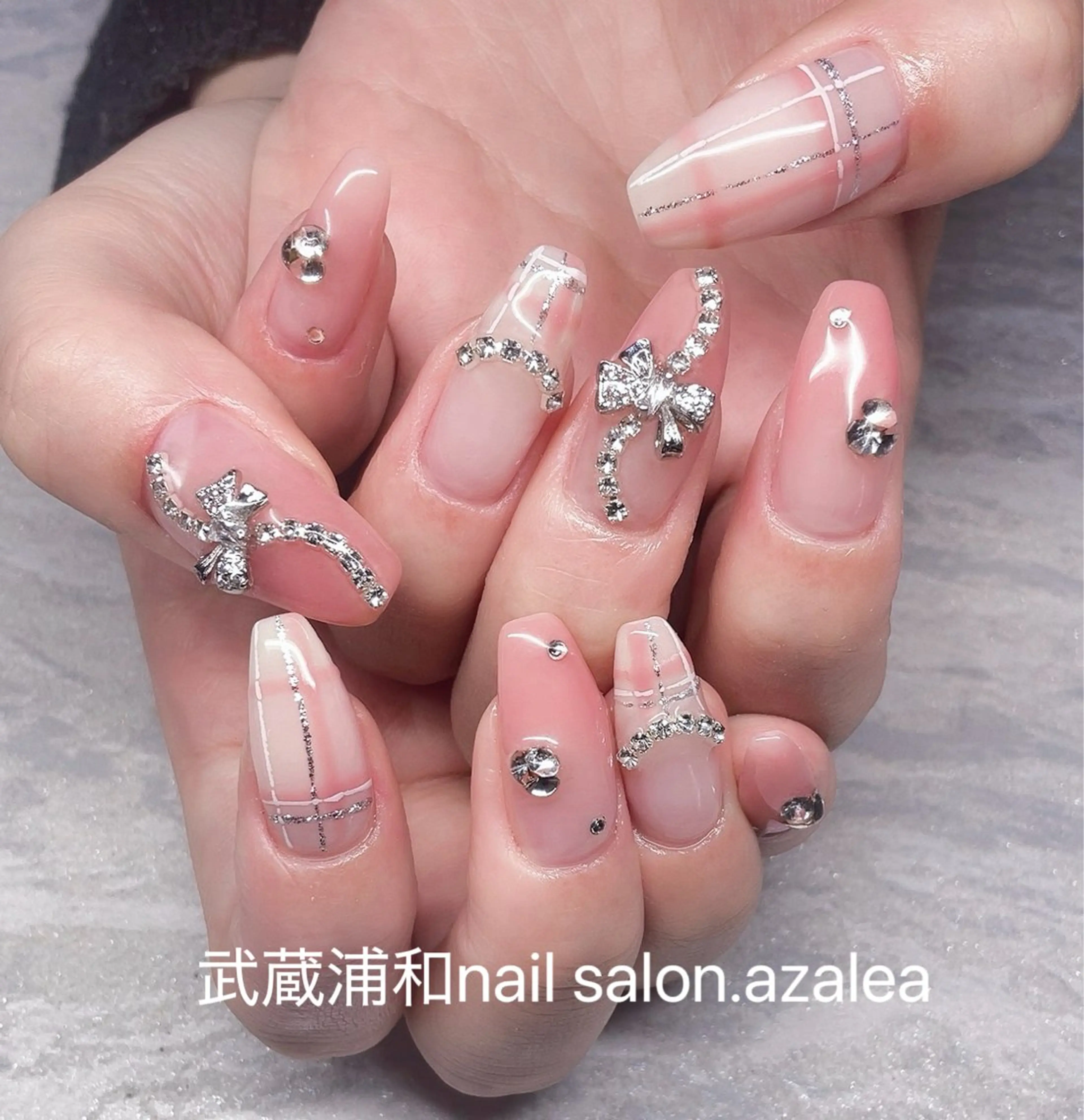 ネイル ハンドネイル R inのネイルデザイン