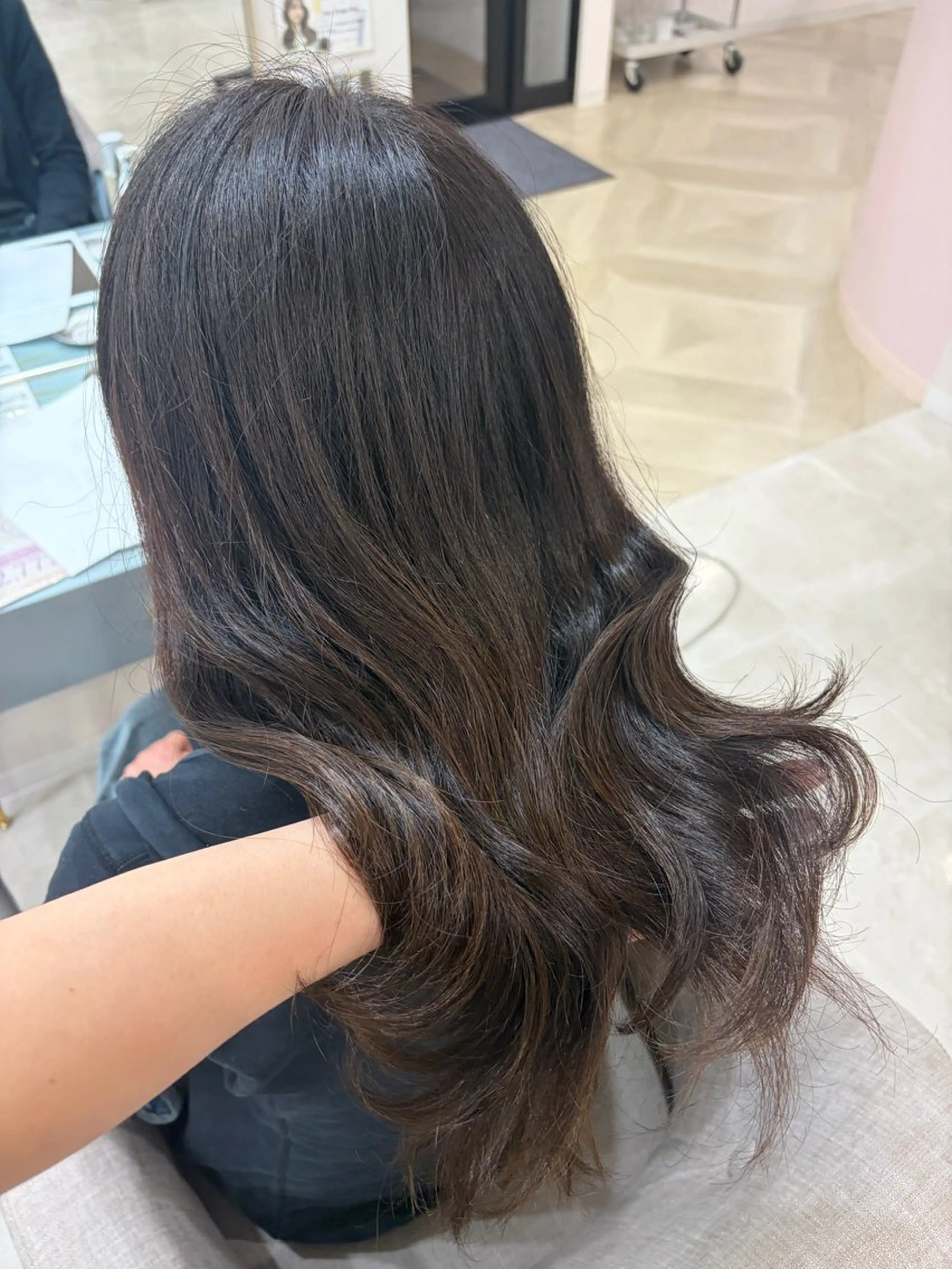 カラー やぶかみ りんのヘアスタイル