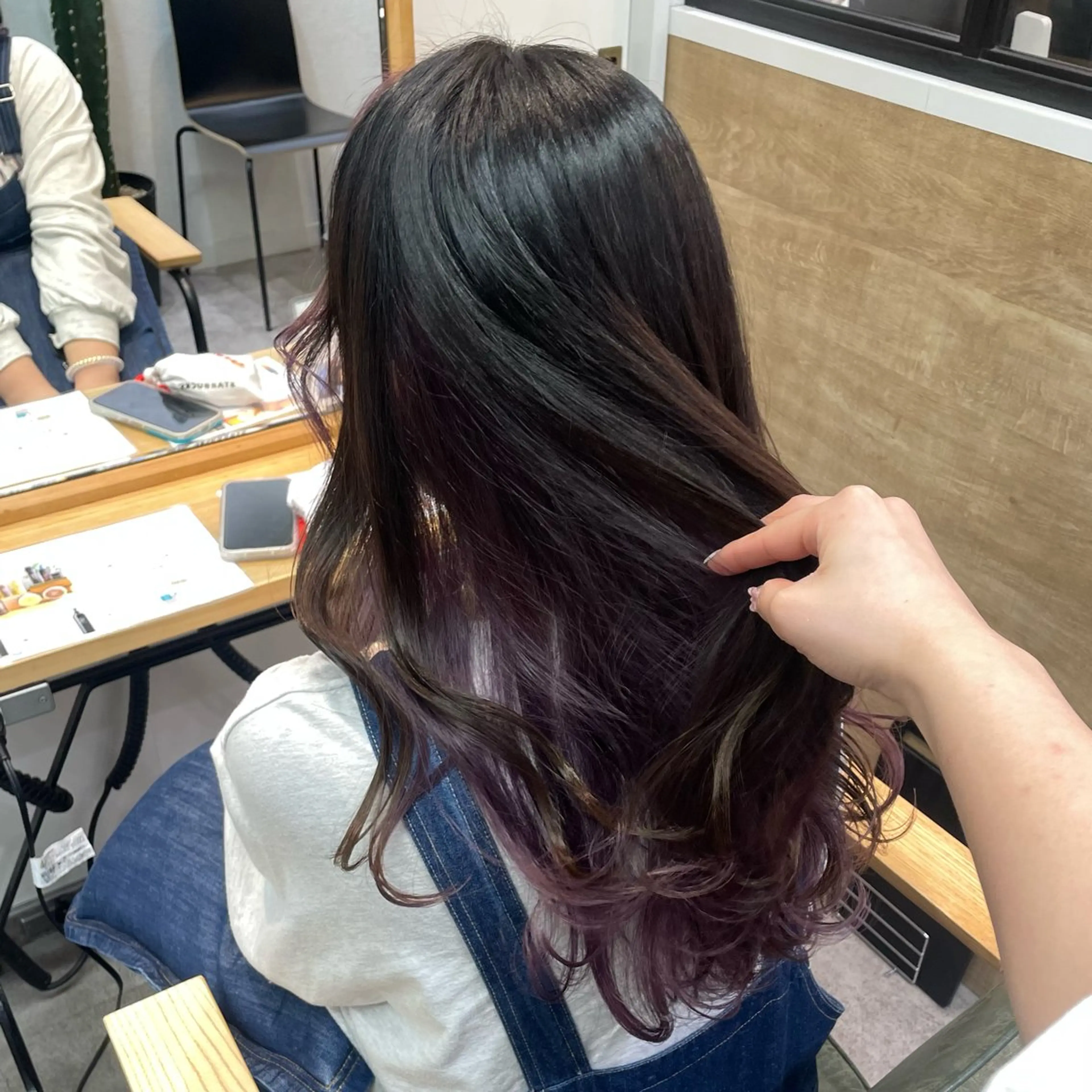 カラー インナーカラー ラベンダーカラー 艶カラー🪡髪質改善 アレンジ🎀airiのヘアスタイル