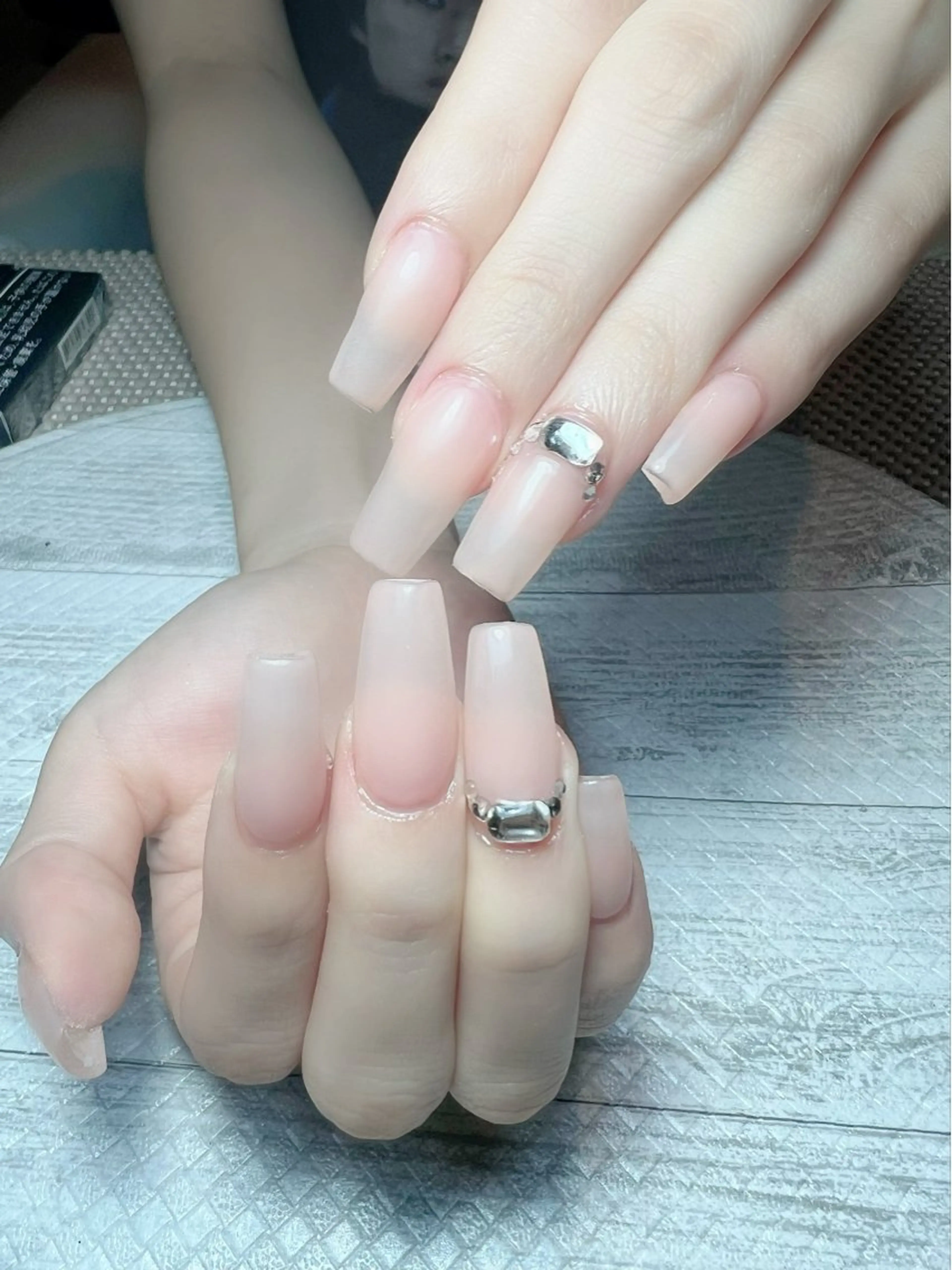 ネイル ジェルネイル スカルプネイル ハンドネイル シェヌネイル JURAのネイルデザイン