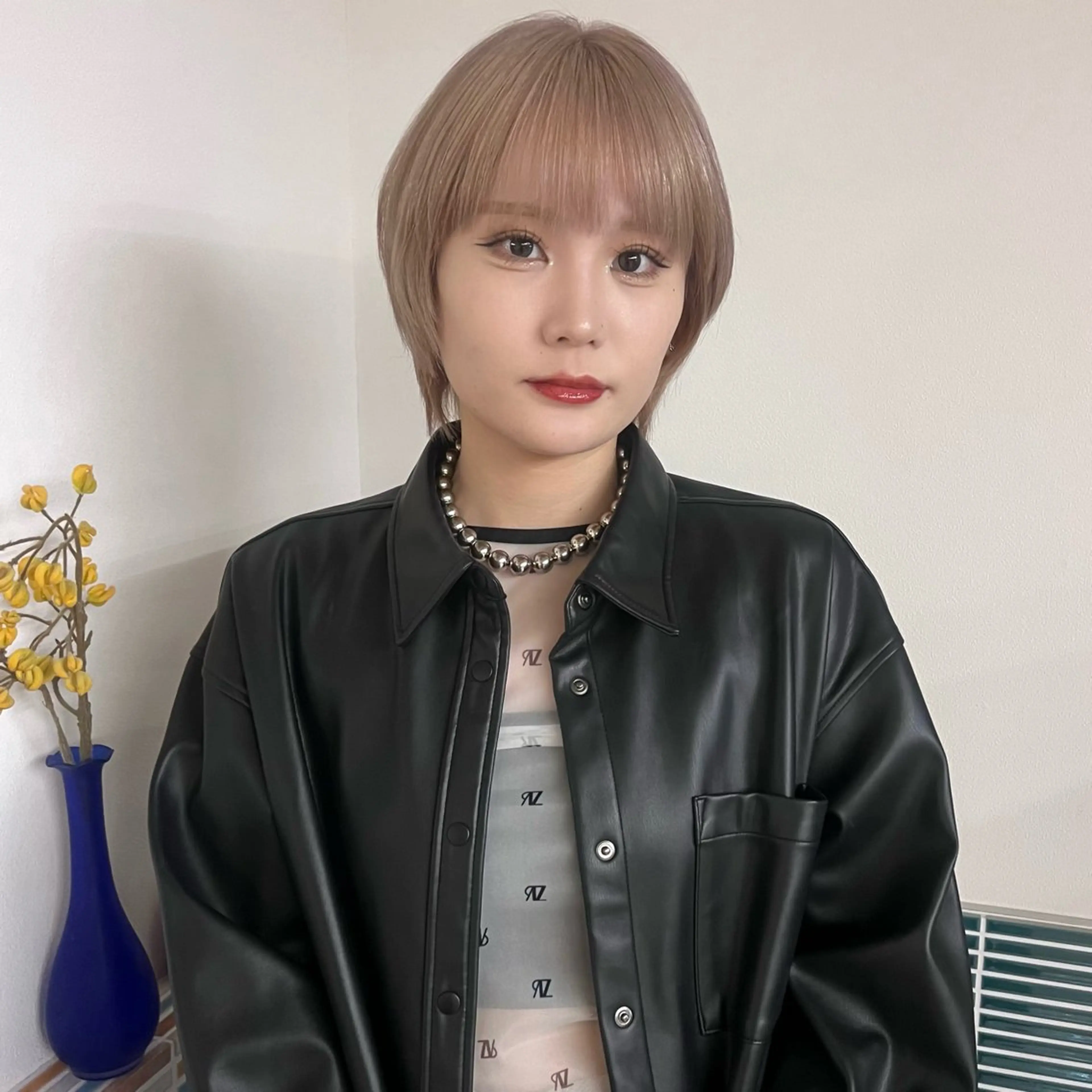 ショート カラー ヘアアレンジ 縮毛矯正履歴からの ブリーチ /mamiのヘアスタイル