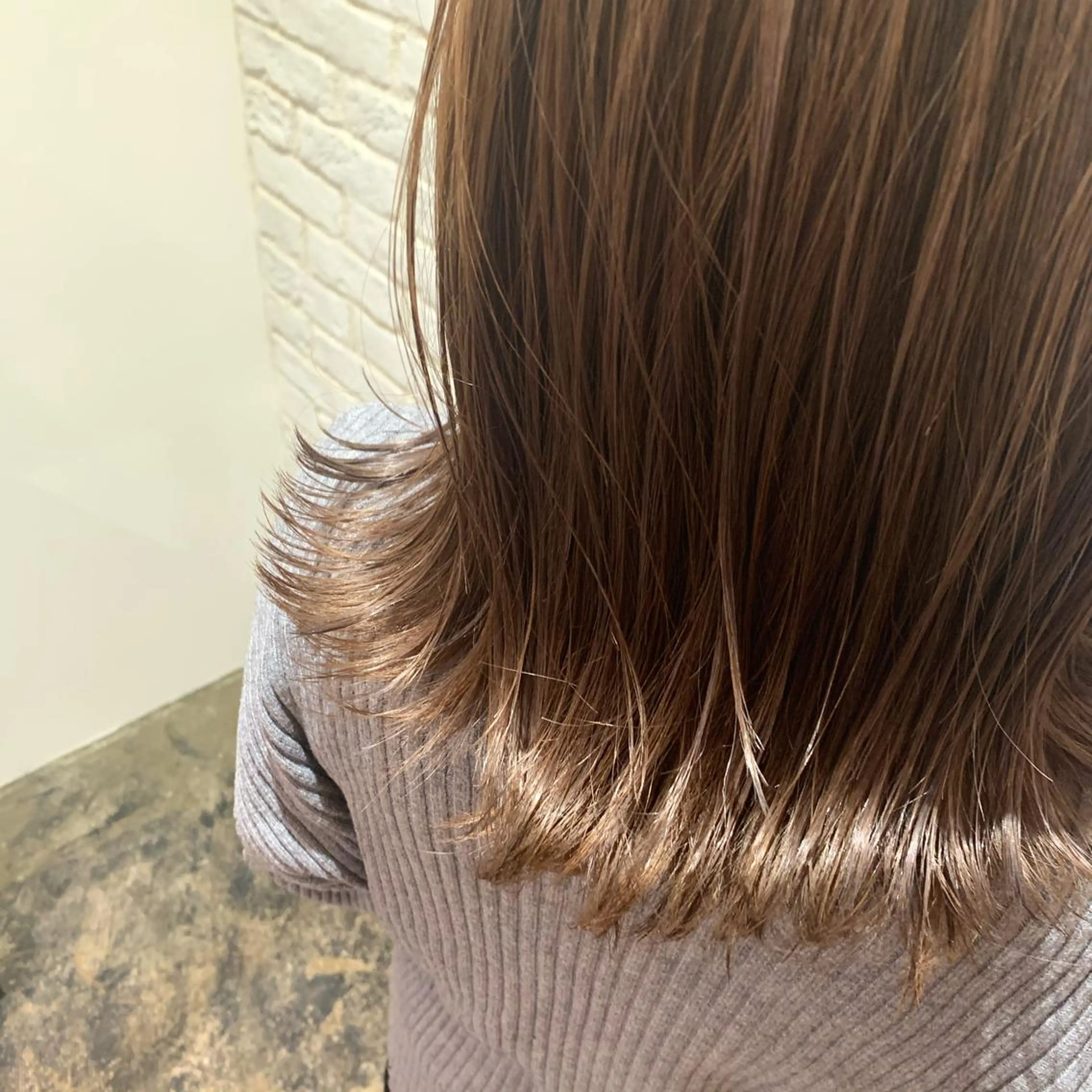 ミディアム カラー ハイライトカラー ハイライト UMEDA FIGAROのヘアスタイル