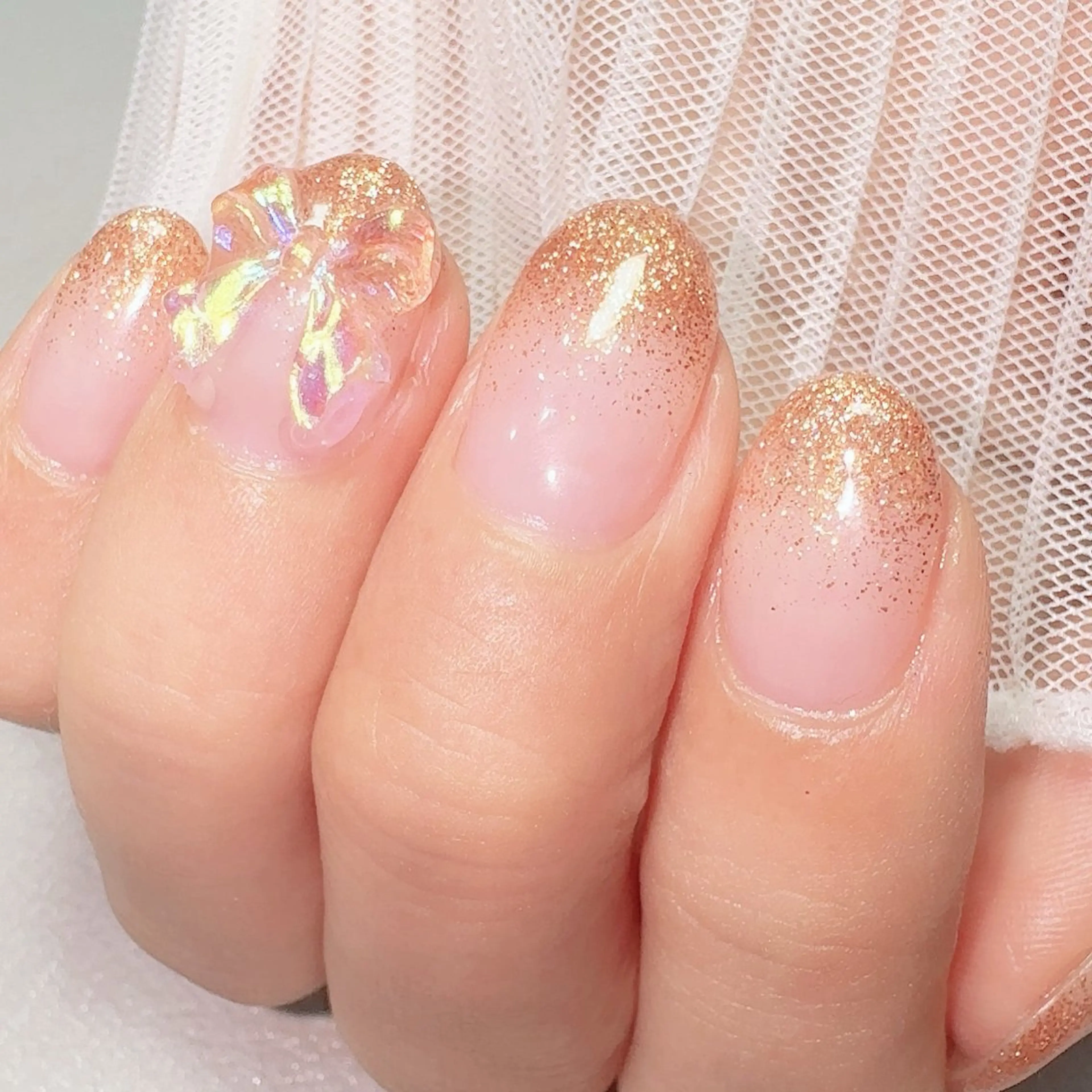 ネイル クリアネイル グラデーション キラキラネイル ラメ(グリッター) ラメグラデーション nailsalon urümのネイルデザイン