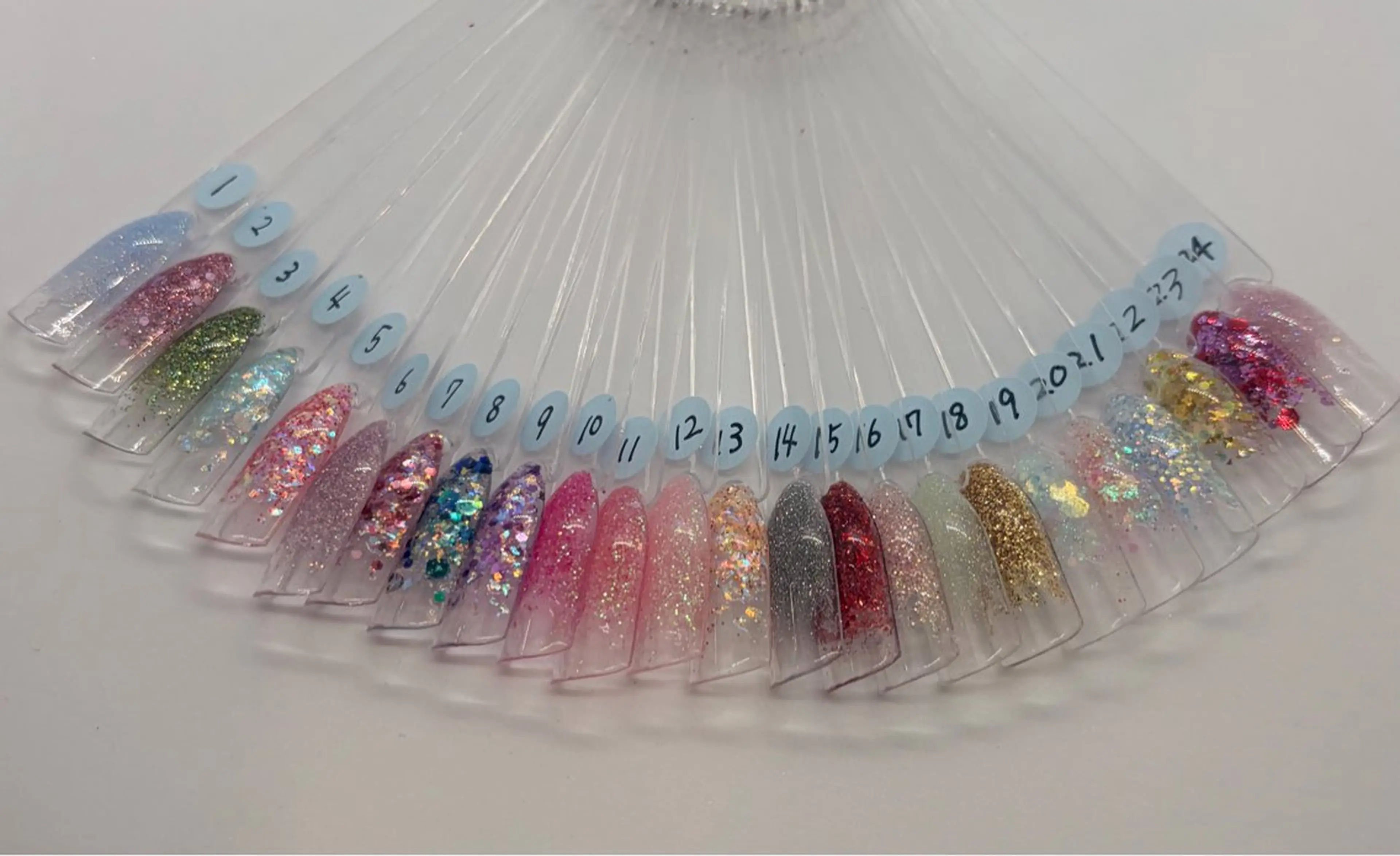 ハンド ラメグラデーション (オフあり)の写真