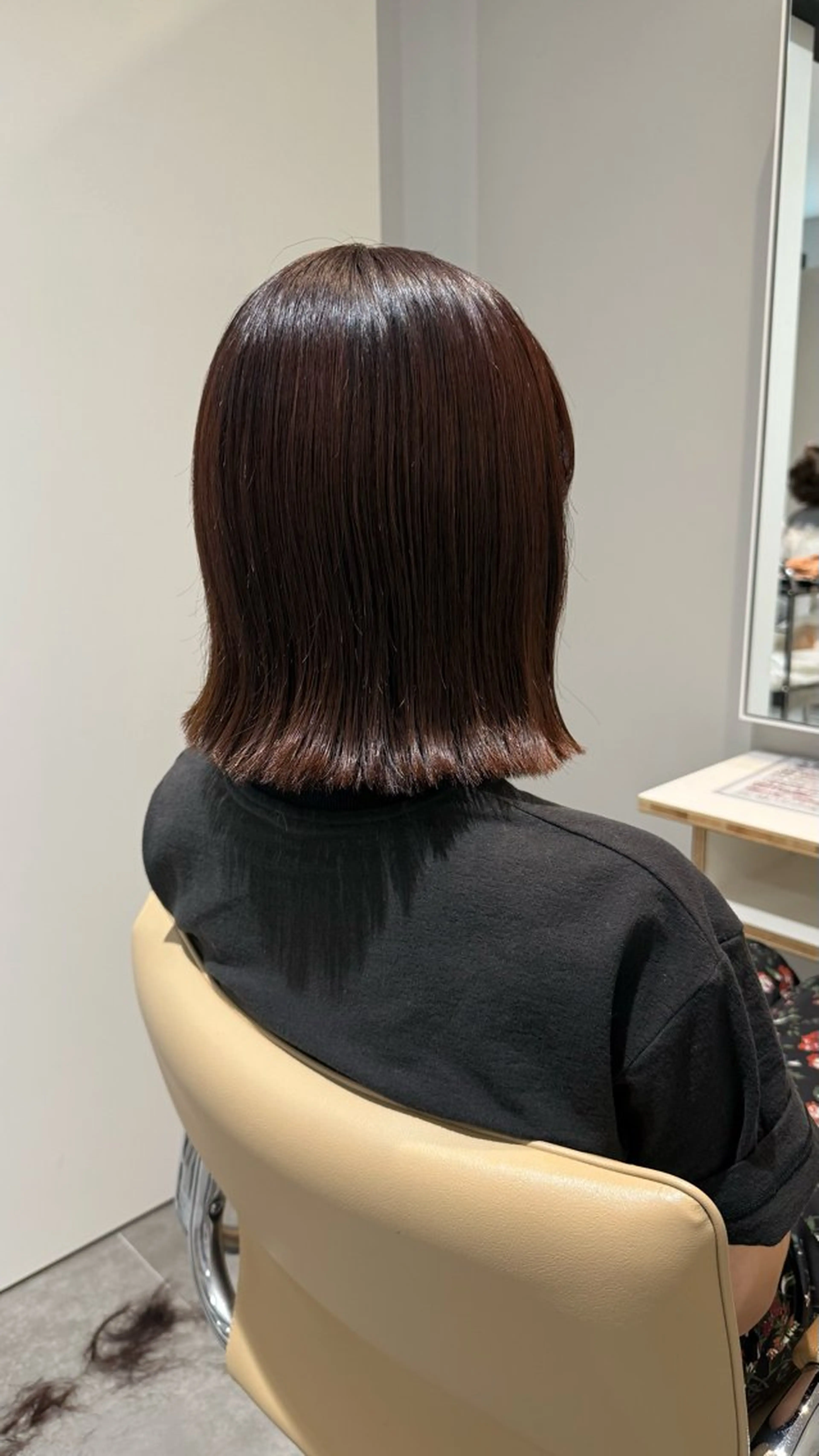 ミディアム カラー 残間 美月のヘアスタイル