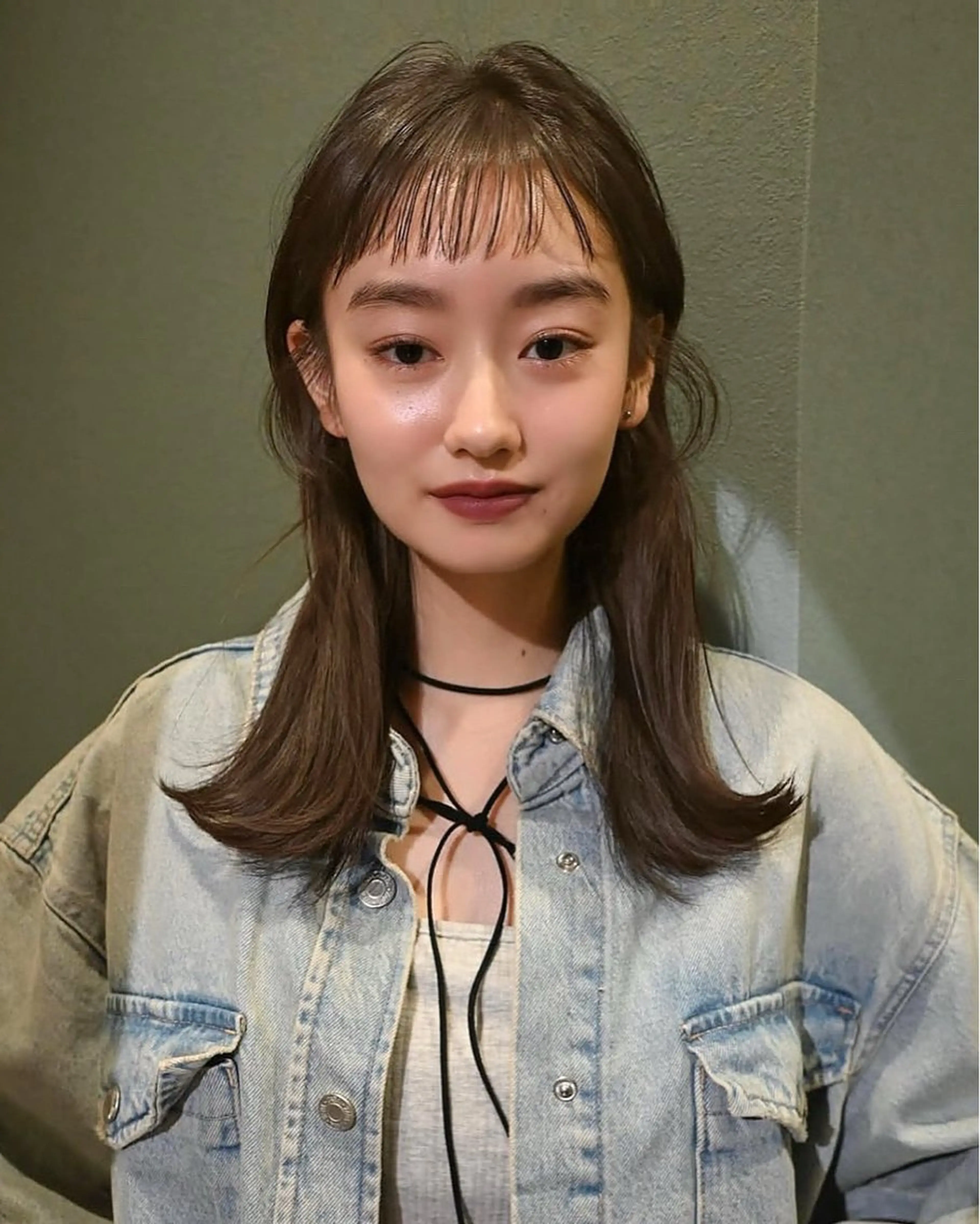 ミディアム カラー aya / ニュアンスカラーのヘアスタイル