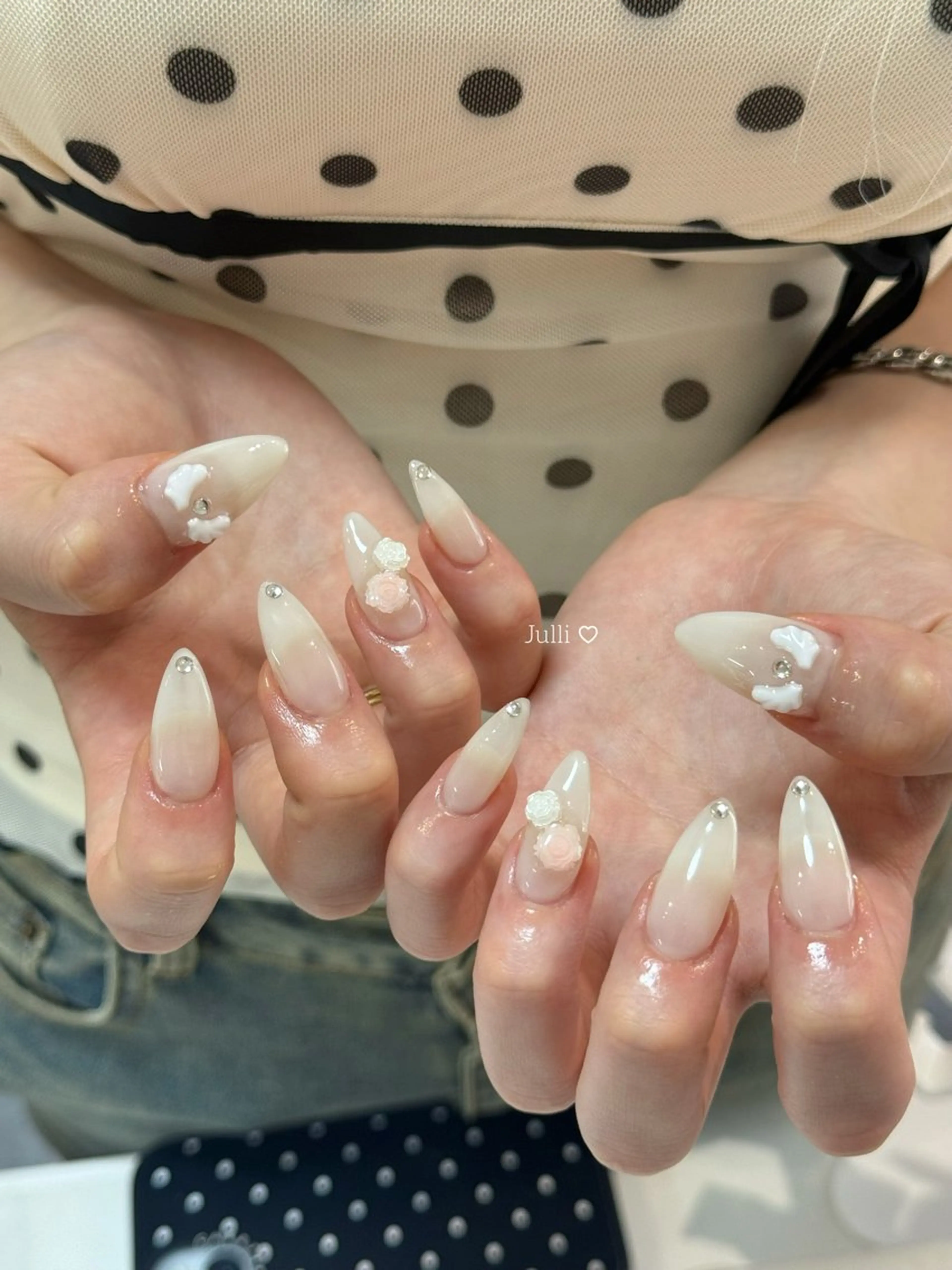 ネイル フレンチネイル ジェルネイル キラキラネイル 韓国ネイル マグネットネイル Julli NailStudioのネイルデザイン